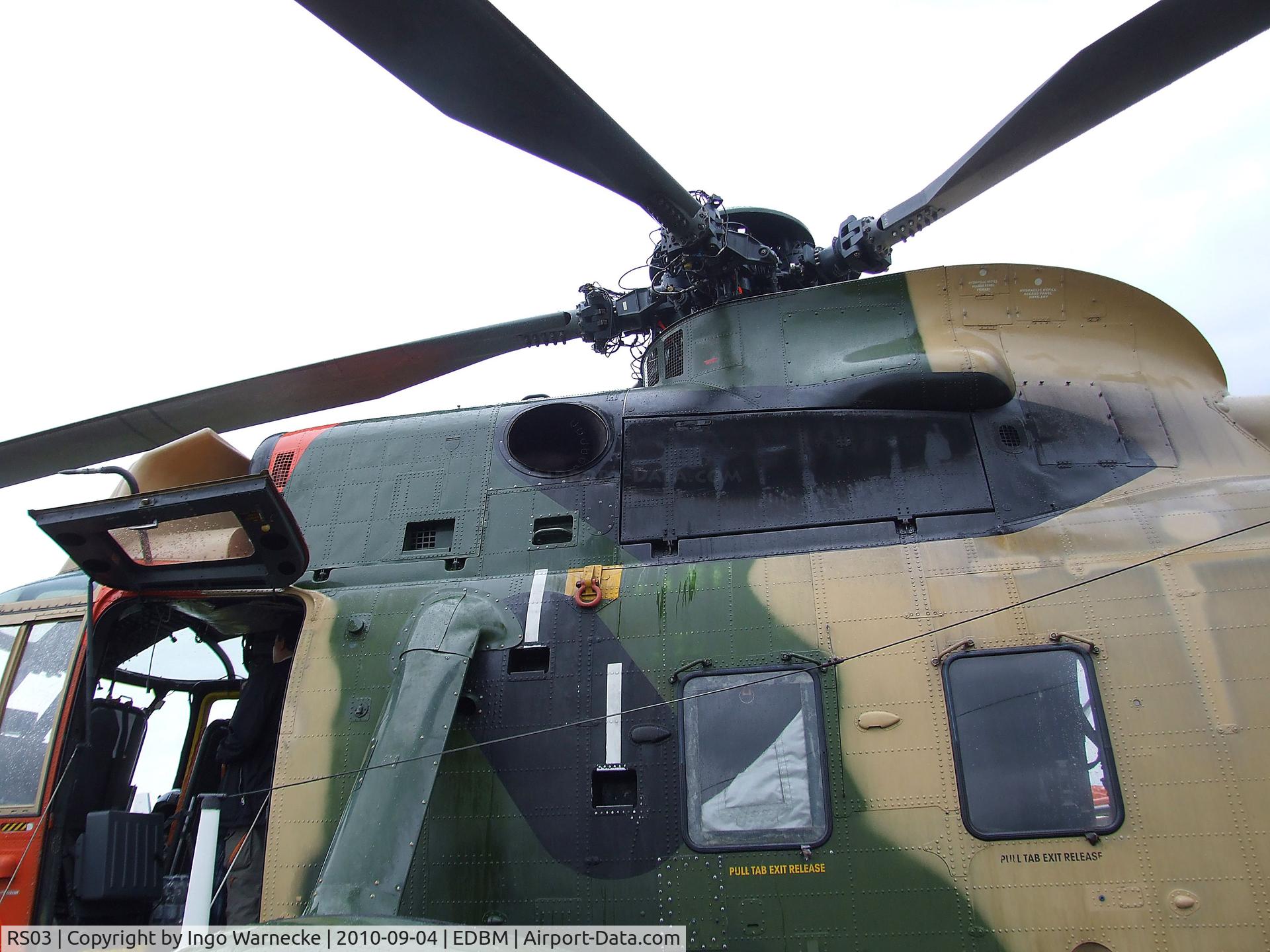 RS03, 1976 Westland Sea King Mk.48 C/N WA833, Westland Sea King Mk48 of the Belgian air force at the 2010 Air Magdeburg