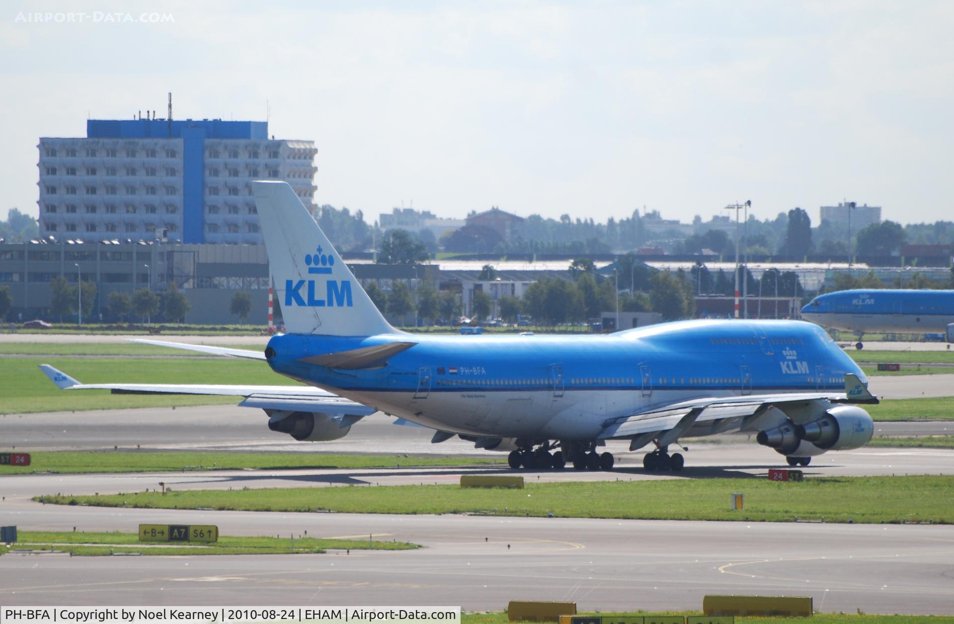 PH-BFA, 1989 Boeing 747-406 C/N 23999, K.L.M. - ROYAL DUTCH AIRLINES