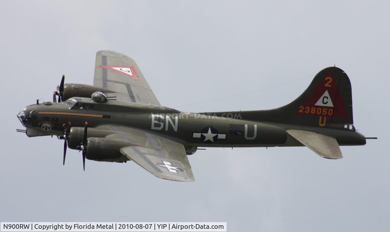 N900RW, 1944 Boeing B-17G Flying Fortress C/N 8627, Thunderbird