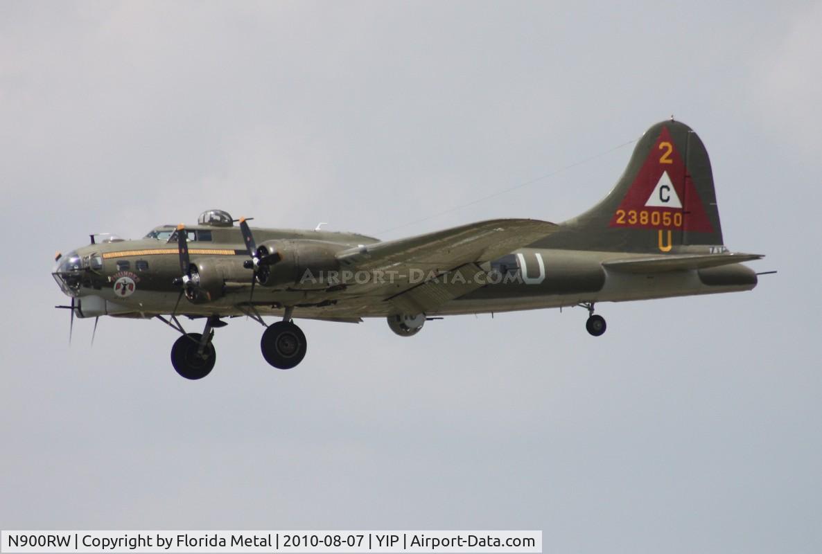N900RW, 1944 Boeing B-17G Flying Fortress C/N 8627, Thunderbird