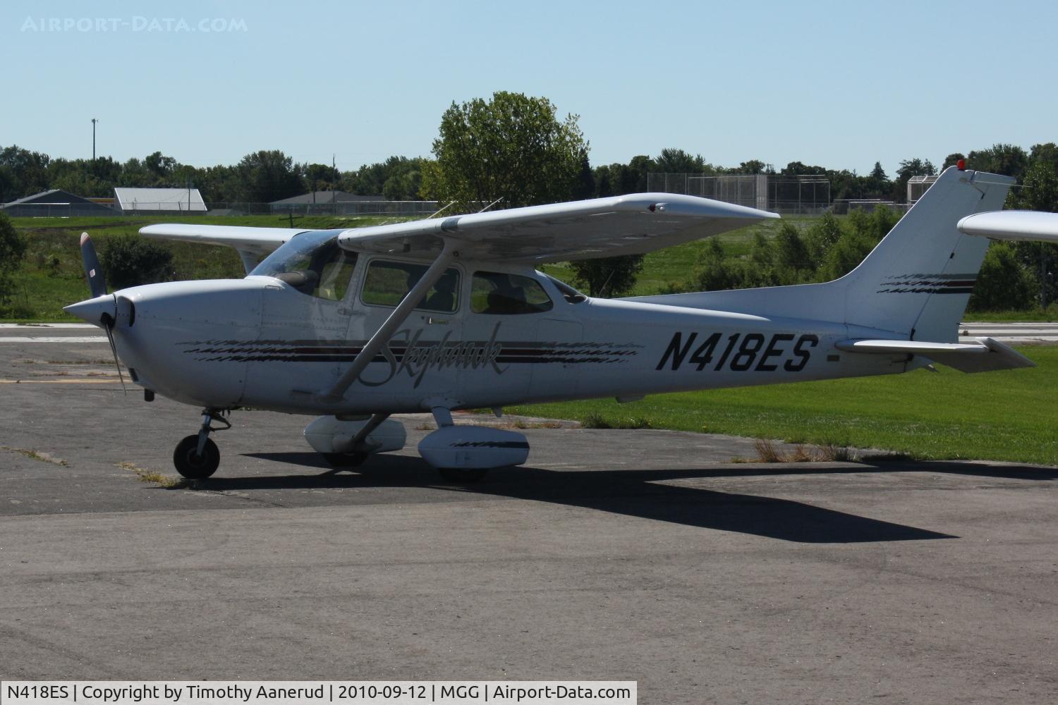 N418ES, 1998 Cessna 172R C/N 17280358, 1998 Cessna 172R, c/n: 17280358