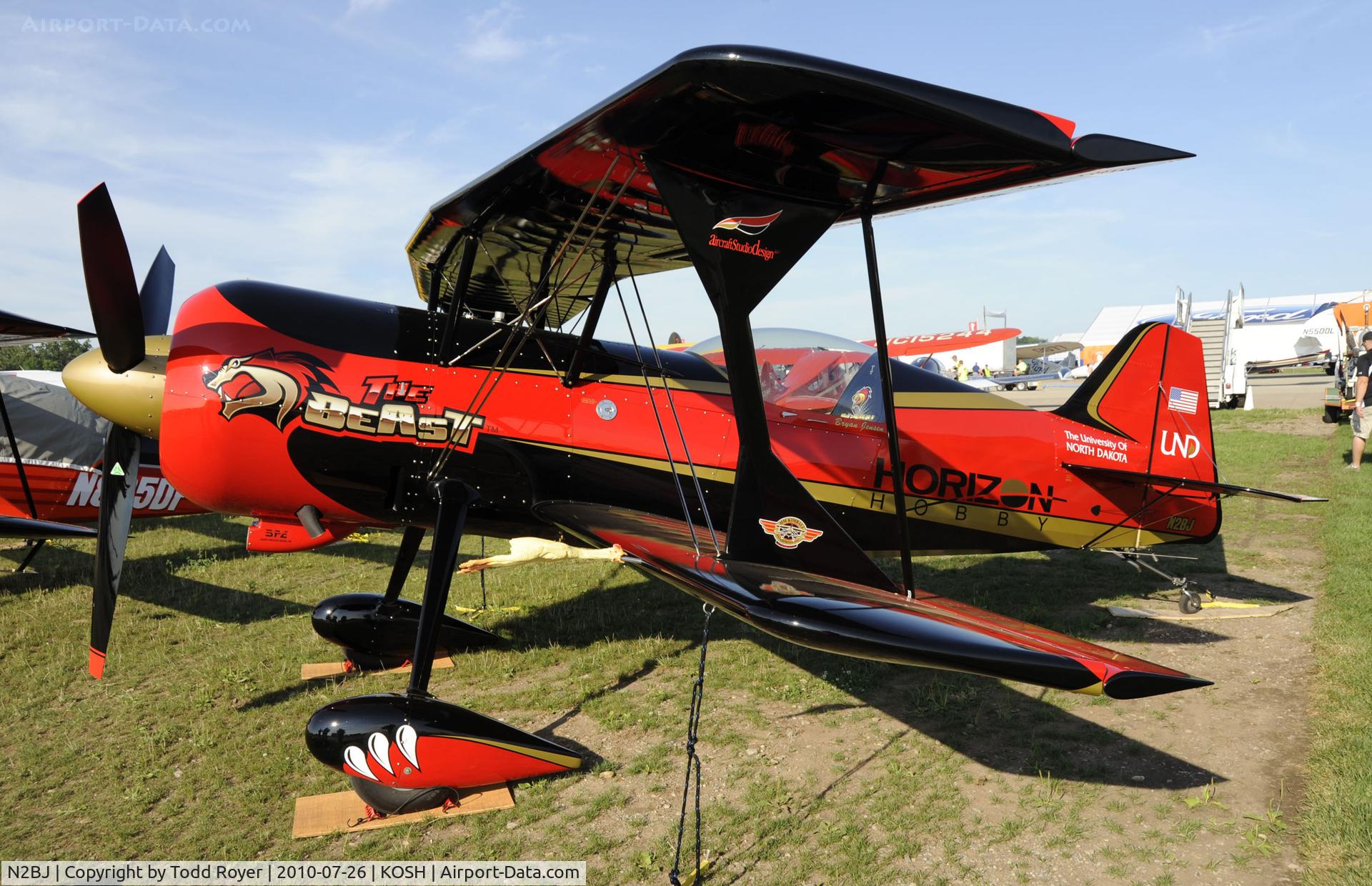 N2BJ, Vertical Unlimited Llc 12 C/N 297, EAA AIRVENTURE 2010