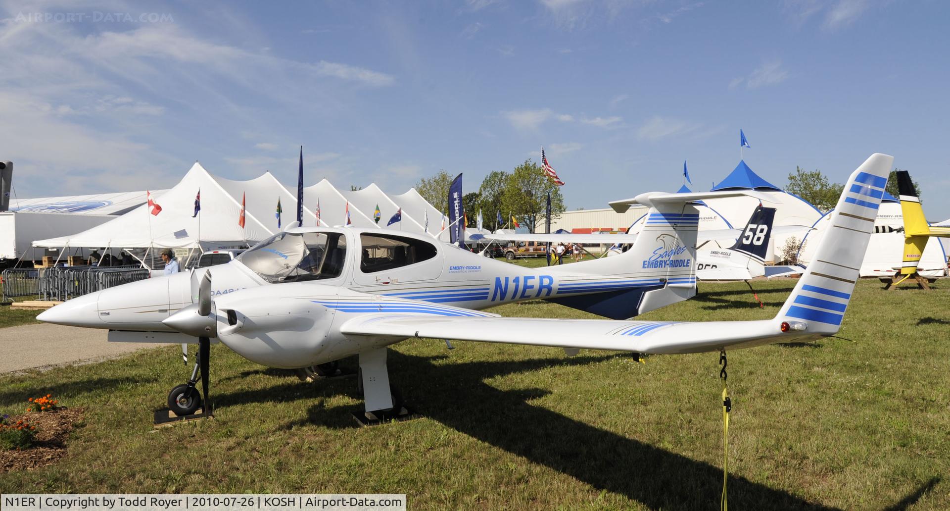 N1ER, 2009 Diamond DA-42 Twin Star C/N 42.AC132, EAA AIRVENTURE 2010