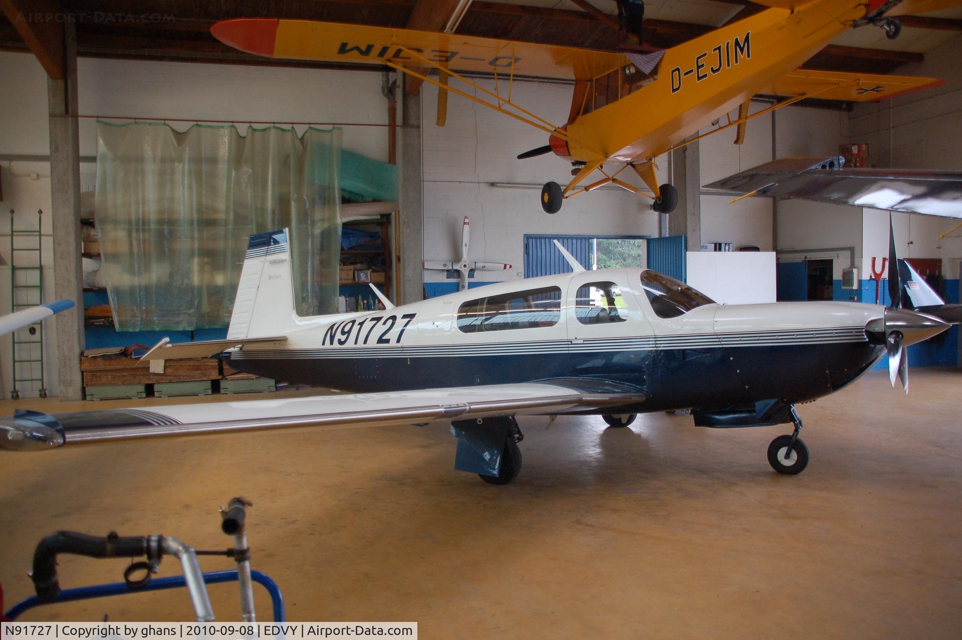 N91727, 1999 Mooney M20M Bravo C/N 27-0267, At Porta Westfalica