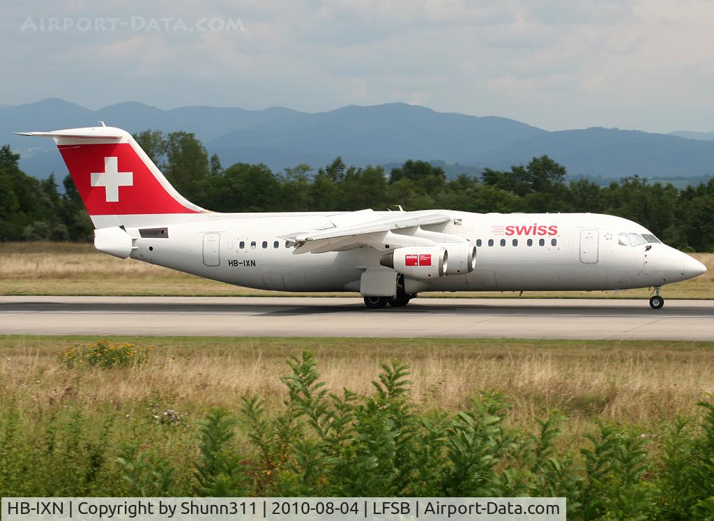 HB-IXN, 1996 British Aerospace Avro 146-RJ100 C/N E3286, Landing rwy 16