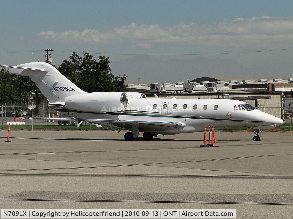 N709LX, 2001 Cessna 750 Citation X Citation X C/N 750-0145, Parked on the southside