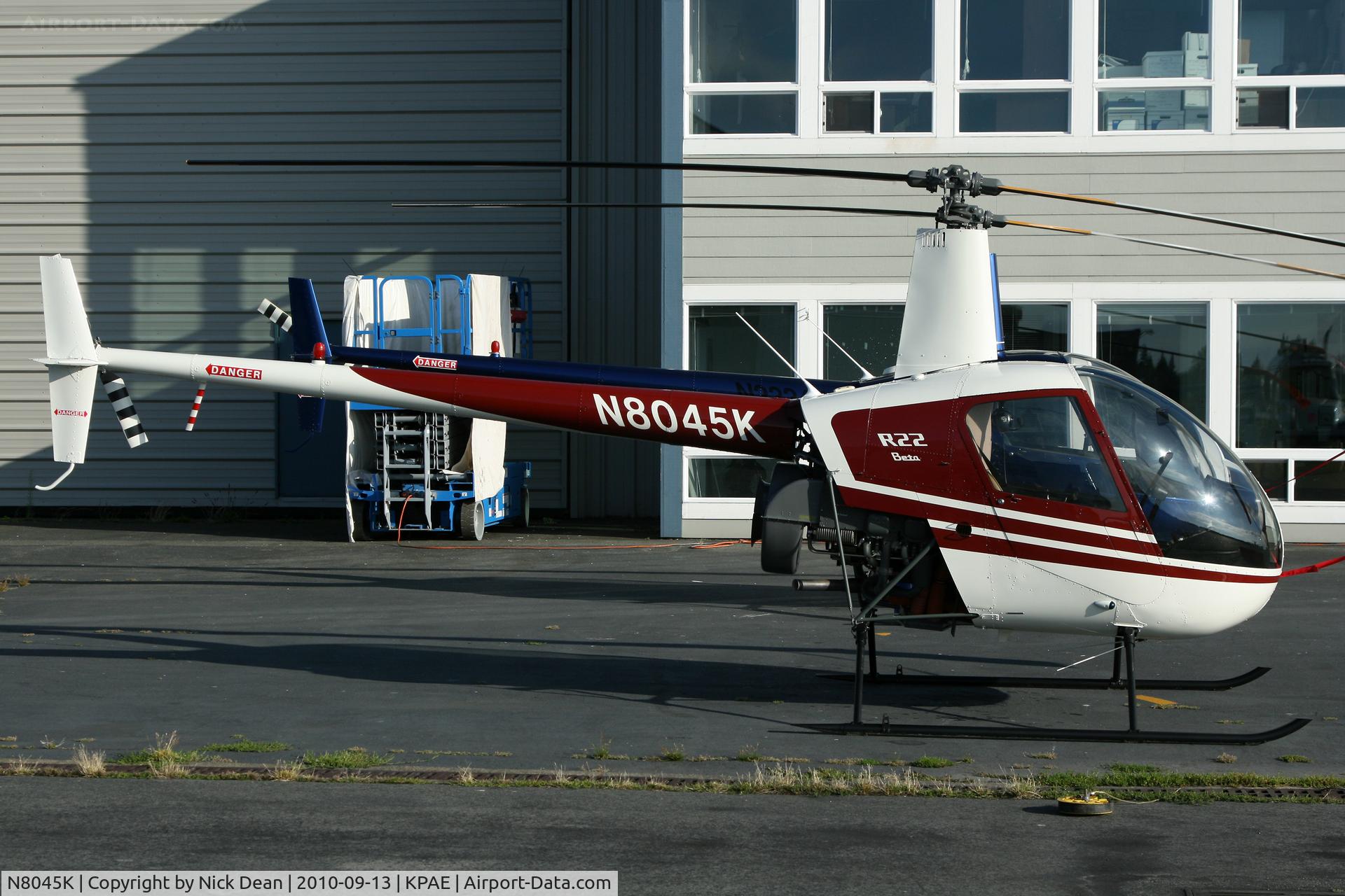 N8045K, 1989 Robinson R22 Beta C/N 1141, KPAE