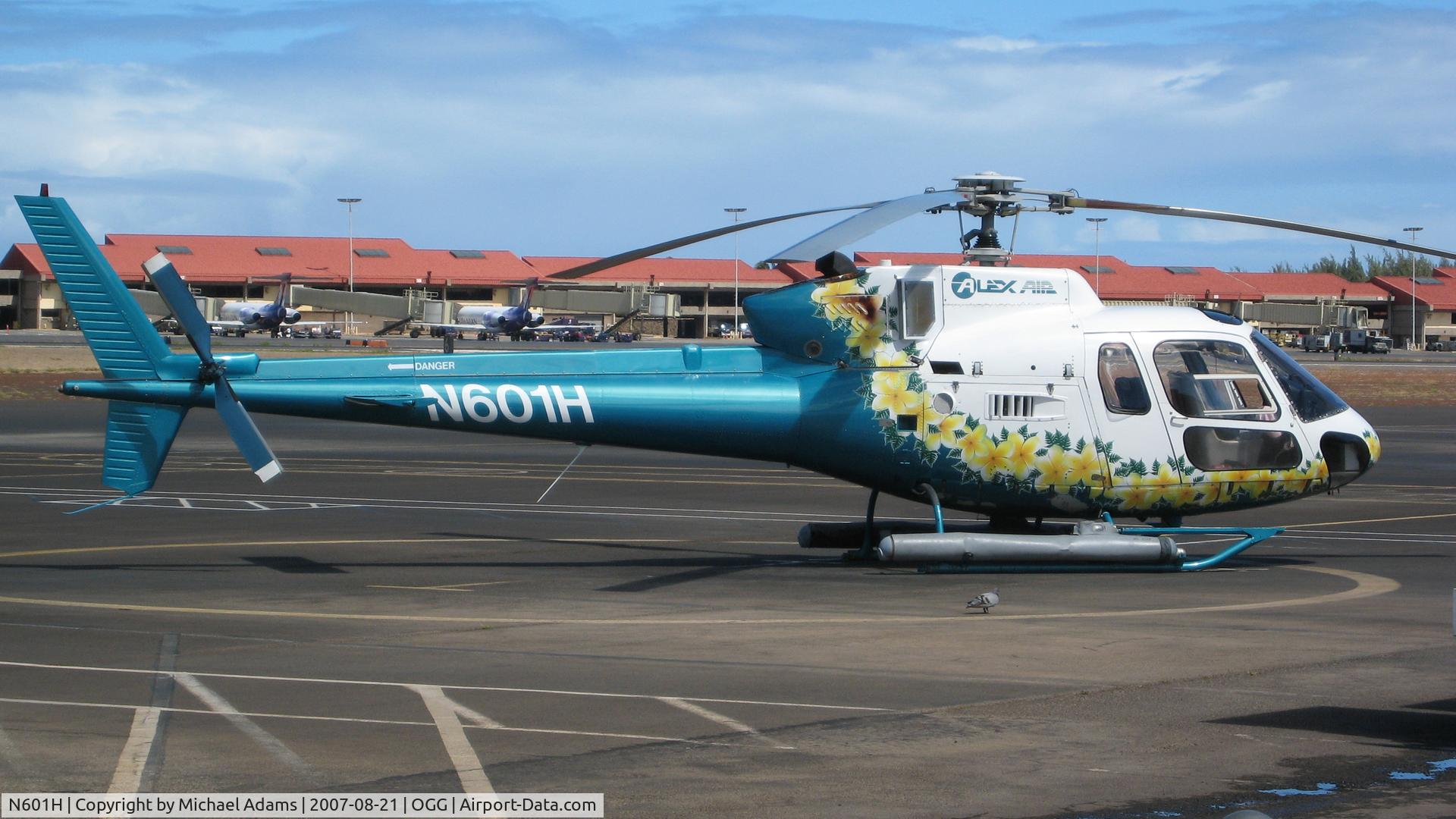 N601H, 1993 Eurocopter AS-350BA Ecureuil C/N 2733, Taken on 2007 Maui trip