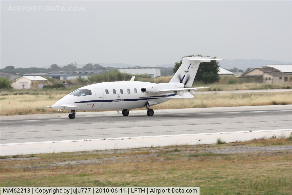 MM62213, 2004 Piaggio P-180AM Avanti C/N 1090, on landing at Hyére
