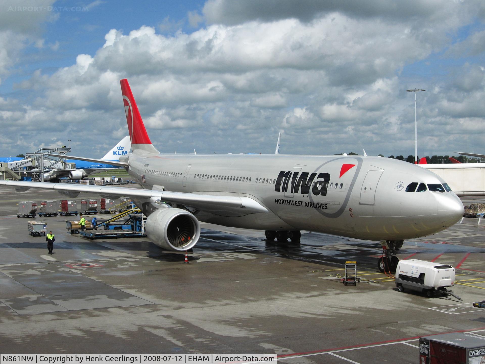 N861NW, 2006 Airbus A330-223 C/N 0796, Ready for departure