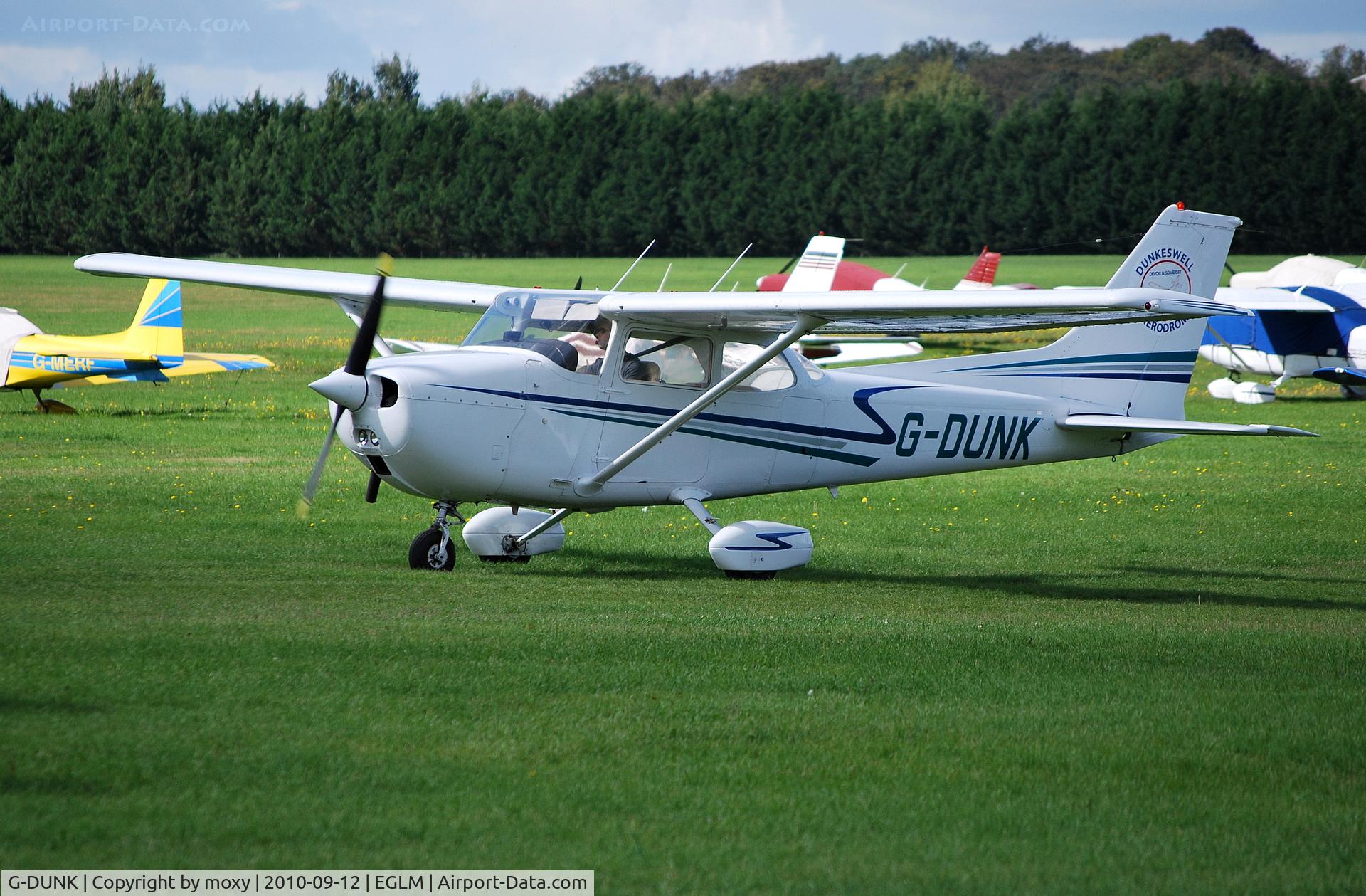 G-DUNK, 1976 Reims F172M Skyhawk Skyhawk C/N 1402, Reims Cessna F172M Ex N90SA visiting White Waltham from Dunkeswell.