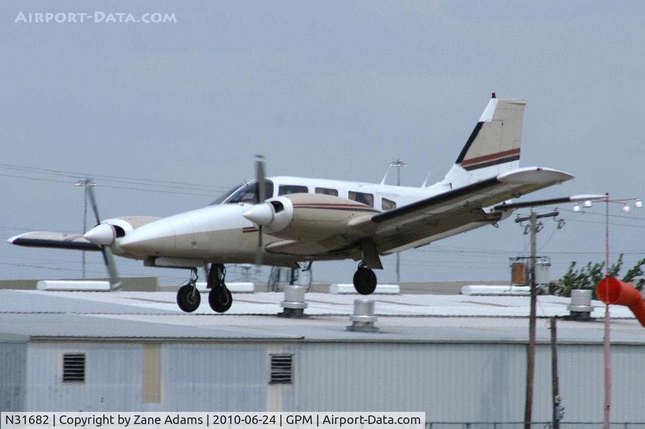 N31682, 1978 Piper PA-34-200T C/N 34-7870259, At Grand Prairie Municipal Airport