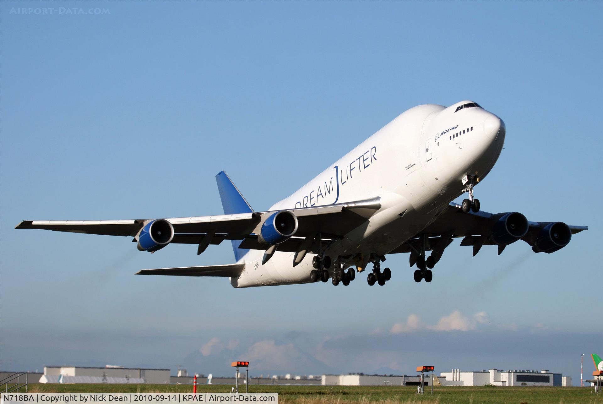 N718BA, 1992 Boeing 747-4H6 C/N 27042, KPAE GTI4532 (Giant 4532) rotates from 16R on its way to KCHS Charleston AFB SC