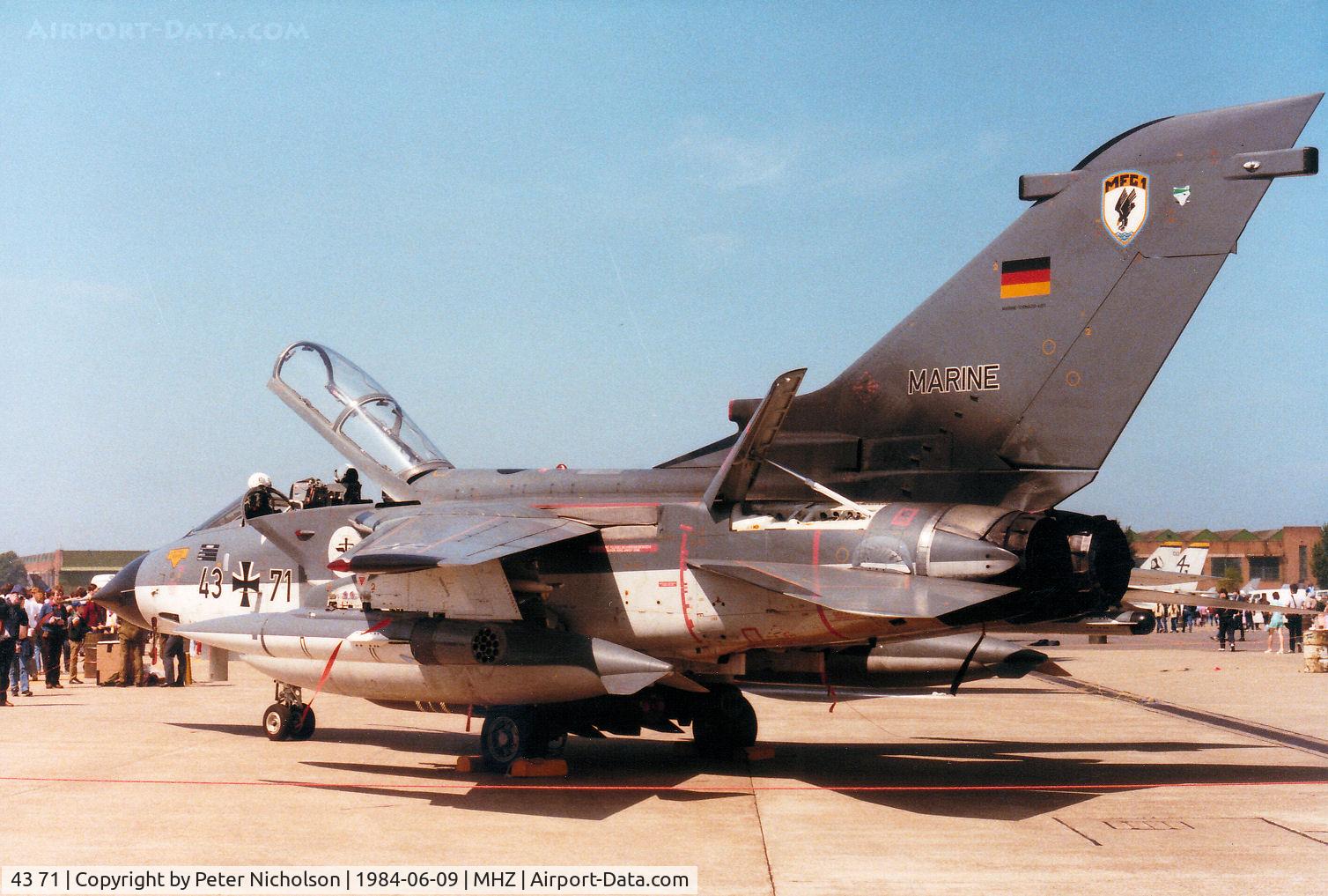 43 71, Panavia Tornado IDS C/N 186/GS044/4071, Marineflieger 1 Tornado IDS on display at the 1984 RAF Mildenhall Air Fete.