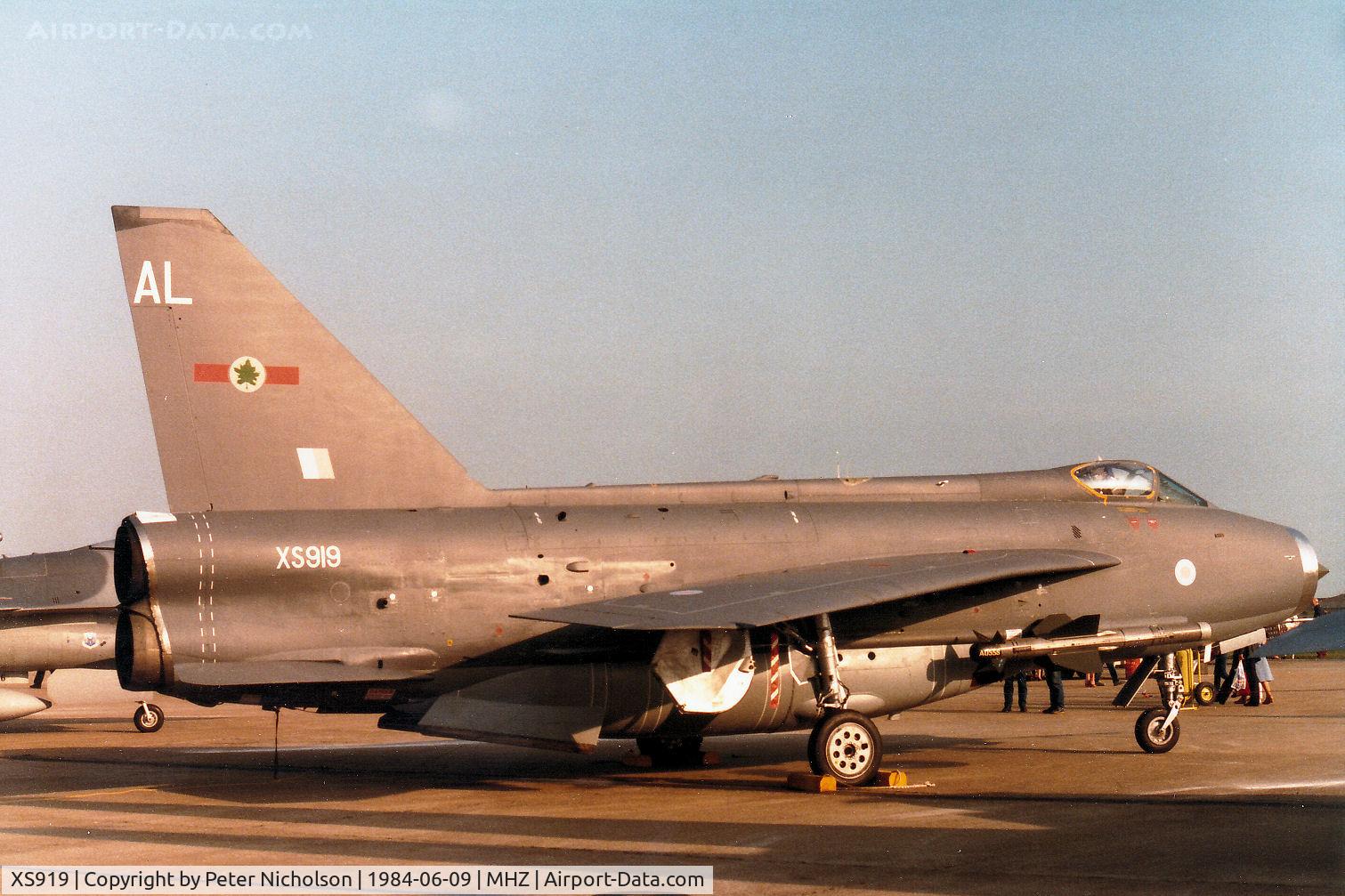 XS919, 1966 English Electric Lightning F.6 C/N 95252, Lightning F.6 of 5 Squadron at RAF Binbrook on display at the 1984 RAF Mildenhall Air Fete.