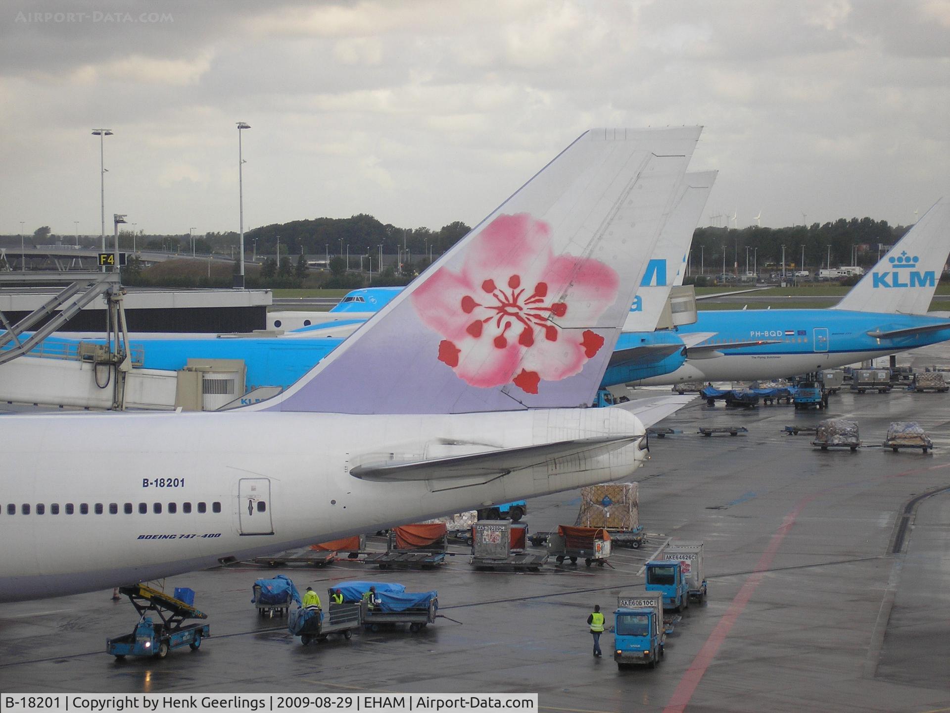 B-18201, 1997 Boeing 747-409 C/N 28709, Just arrived from Bangkok