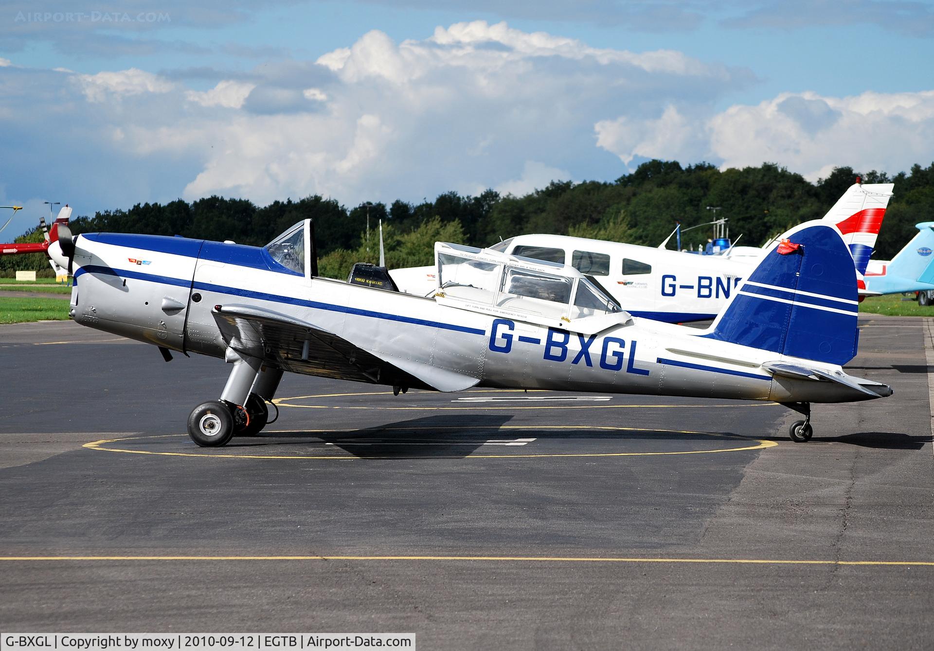 G-BXGL, 1953 De Havilland DHC-1 Chipmunk T.10 C/N C1/0924, Chipmunk 22 ex RAF serial WZ884 at Wycombe Air Park