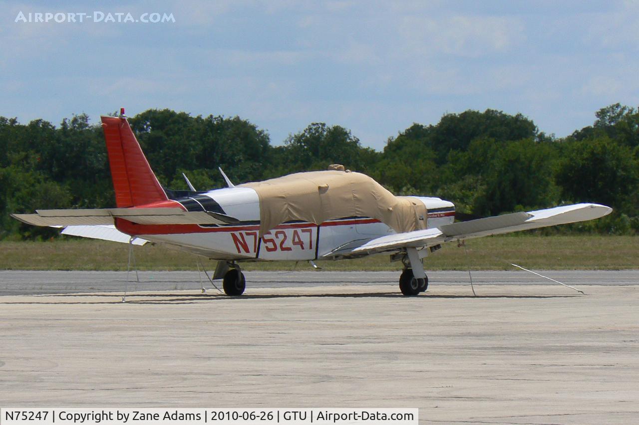 N75247, 1976 Piper PA-32R-300 Cherokee Lance C/N 32R-7680282, At Georgetown Municipal, TX