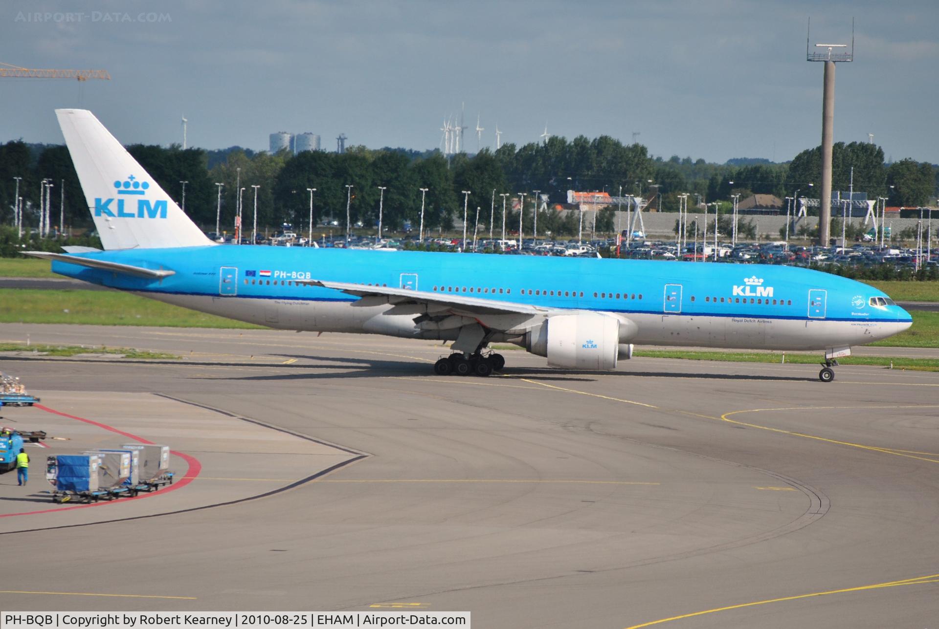 PH-BQB, 2003 Boeing 777-206/ER C/N 33712, KLM heavy taxiing for departure