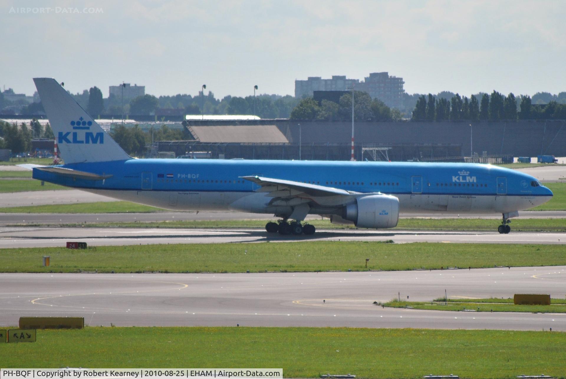 PH-BQF, 2004 Boeing 777-206/ER C/N 29398, Another KLM heavy lining up