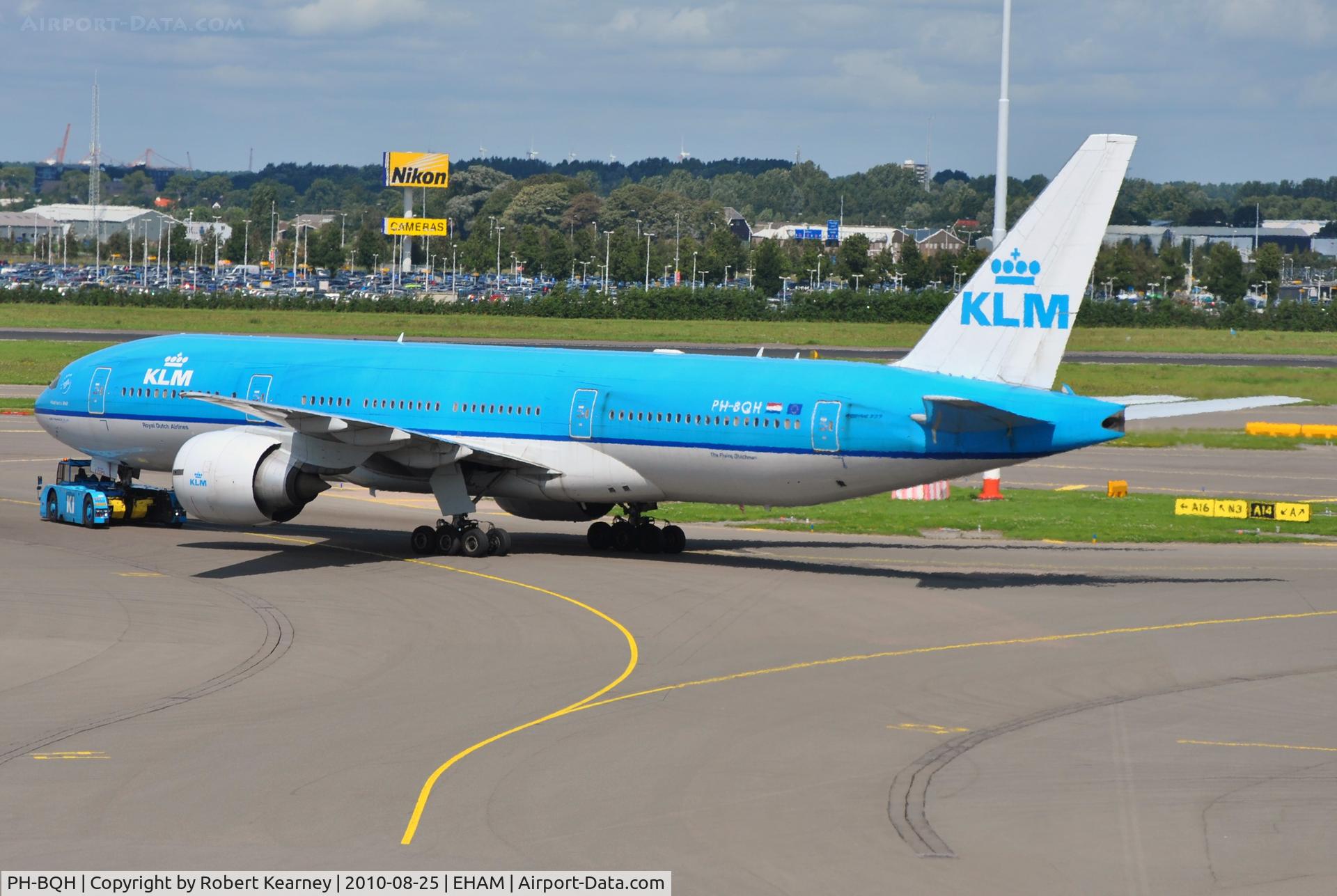 PH-BQH, 2004 Boeing 777-206/ER C/N 32705, KLM heavy on push back