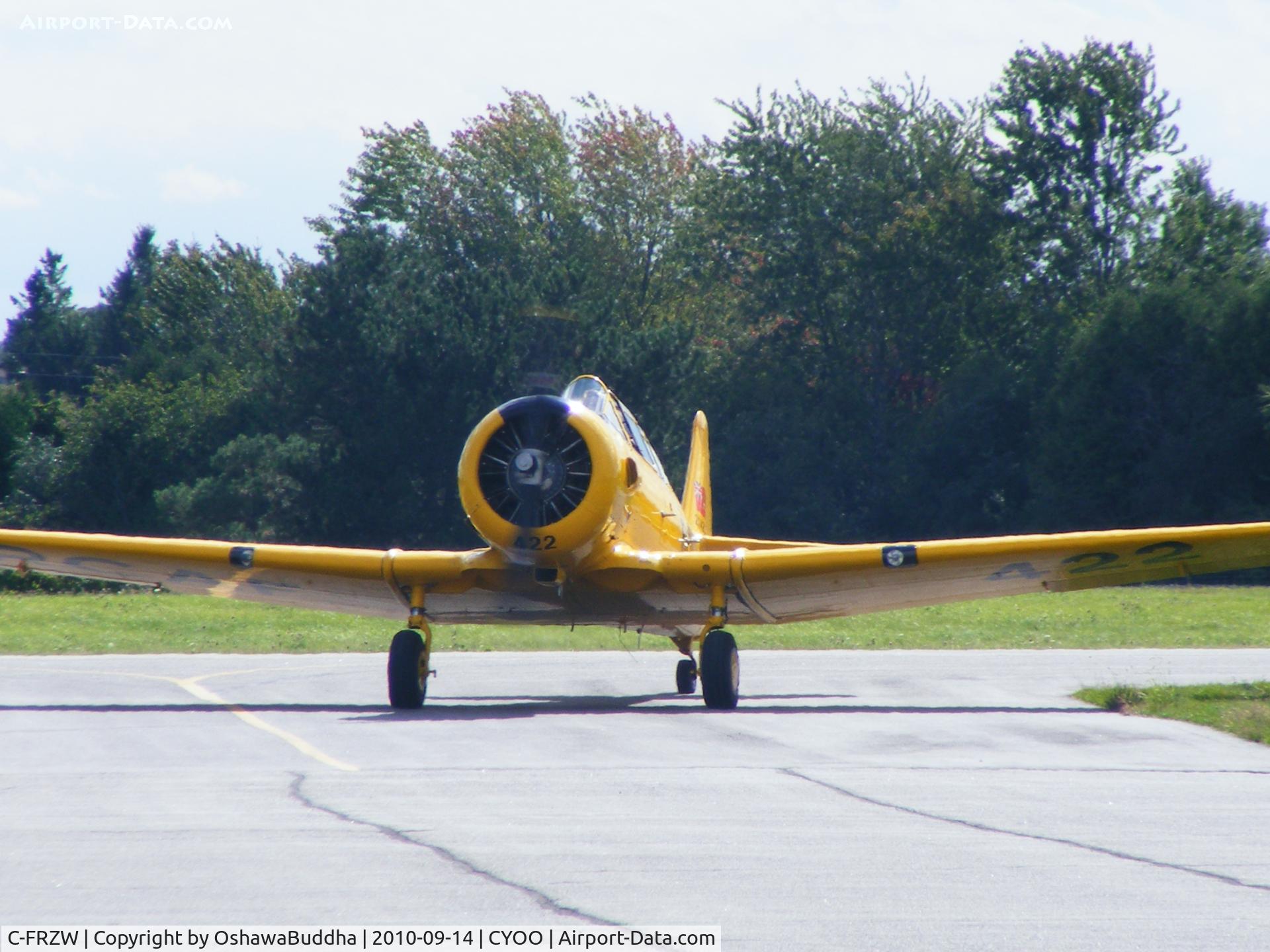 C-FRZW, 1952 Canadian Car & Foundry T-6 Harvard Mk.4 C/N CCF4-213, Taxiing after a mid-afternoon flight......i love those nice lines!