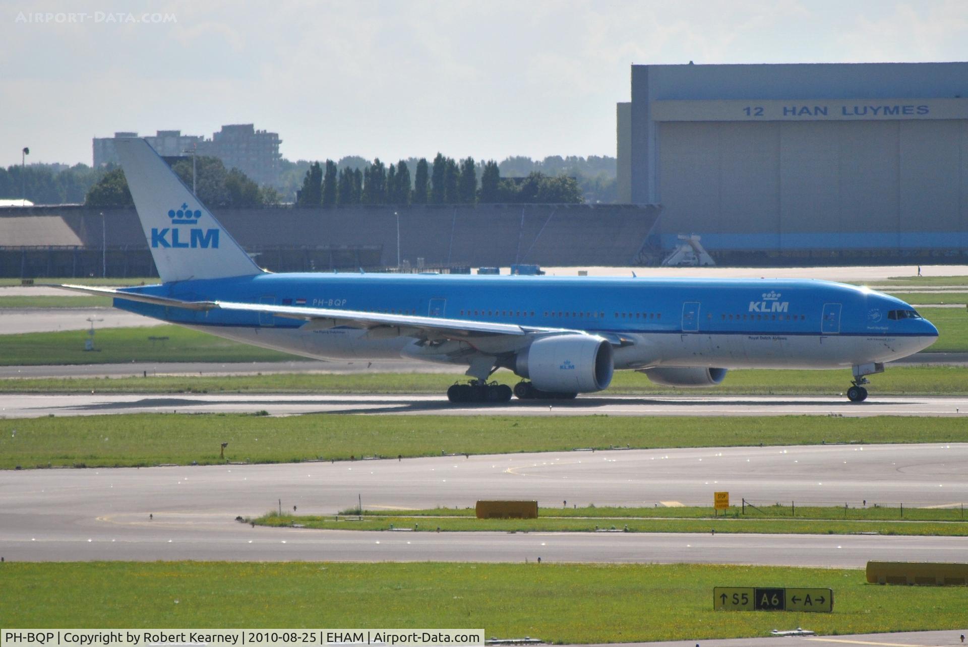 PH-BQP, 2007 Boeing 777-206/ER C/N 32721, KLM heavy waiting for take off clearance