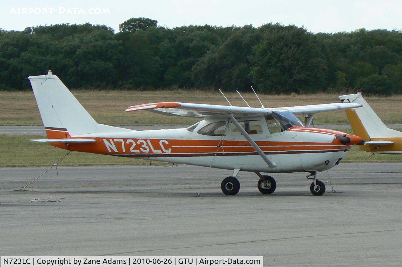 N723LC, 1965 Cessna 172F C/N 17253332, At Georgetown Municipal, TX