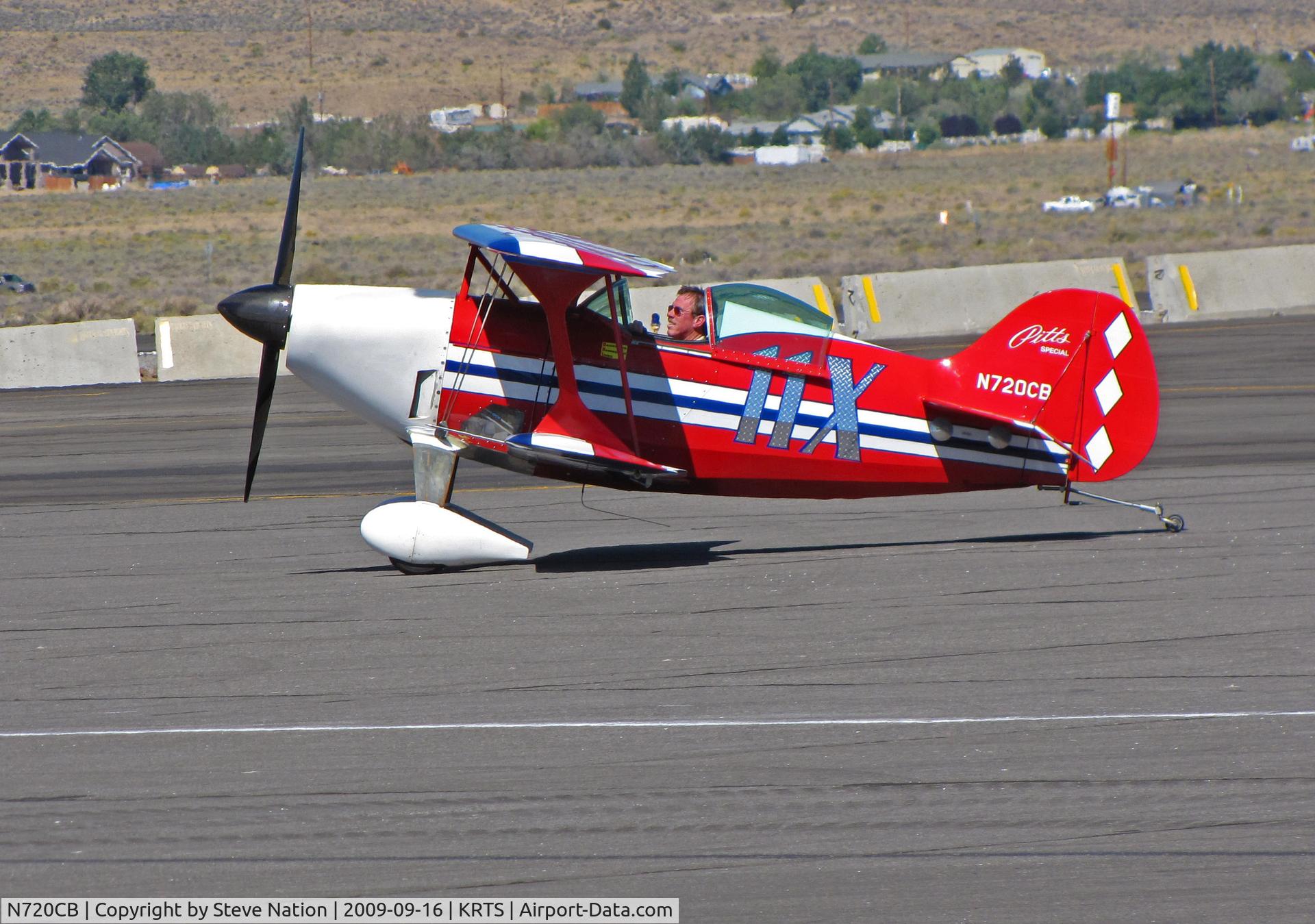 N720CB, 1992 Pitts S-1 Special C/N 7-0490, Race #11X 1992 Buchholz Chuck PITTS S1 for Biplane Class race @ 2009 Reno Air Races - taxiing in from heat