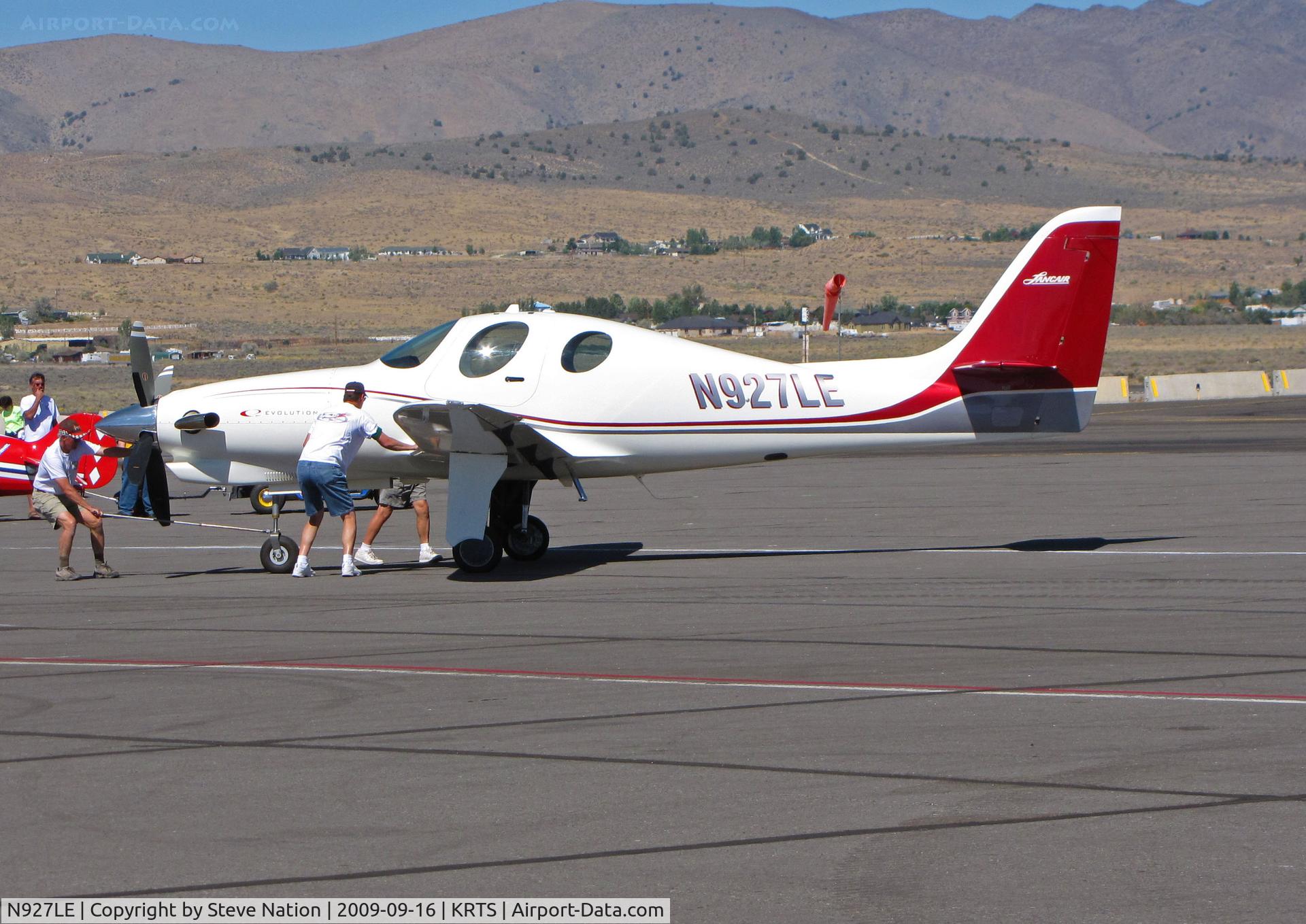N927LE, 2008 Lancair Evolution C/N EVO-001, 2008 Jcb 5 Inc EVOLUTION @ 2009 Reno Air Races with ground crew