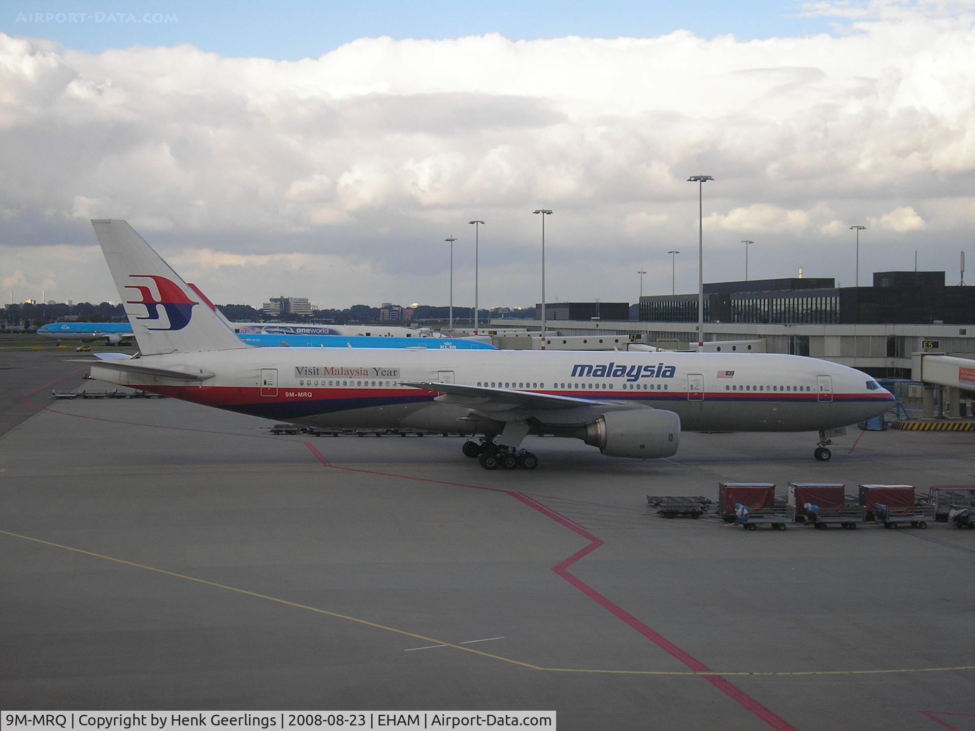 9M-MRQ, 2002 Boeing 777-2H6/ER C/N 28422, Schiphol , arrival