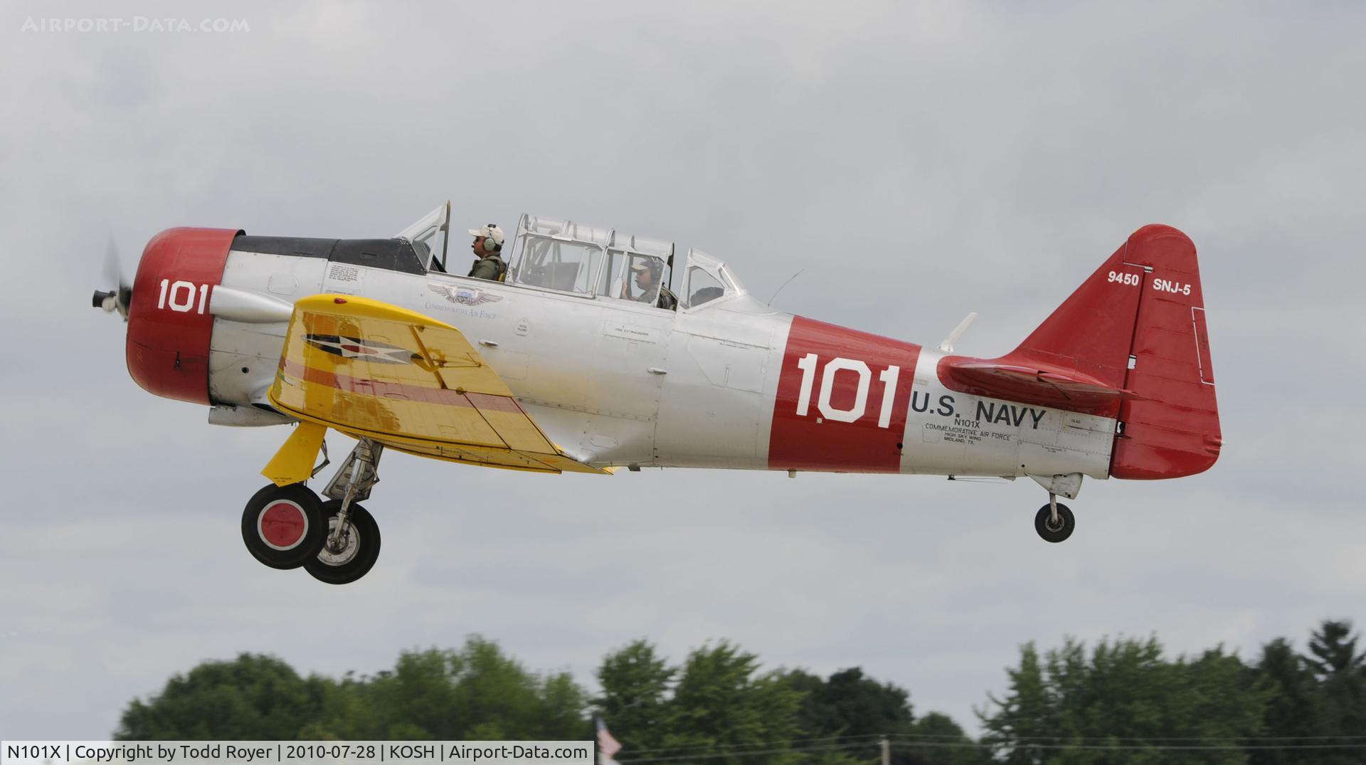N101X, North American SNJ-5 Texan C/N 88-9450, EAA AIRVENTURE 2010