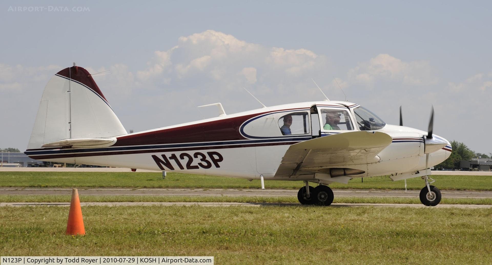 N123P, 1955 Piper PA-23-250 Aztec C/N 23-397, EAA AIRVENTURE 2010