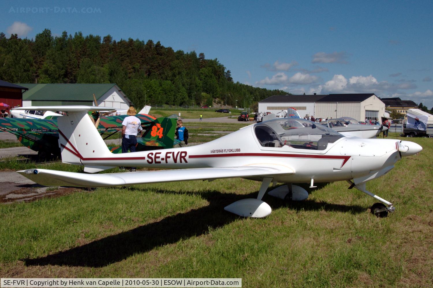 SE-FVR, 1993 Diamond DV-20 Katana C/N 20021, Diamond Katana, obviously flying with the Västerås Flying Club.