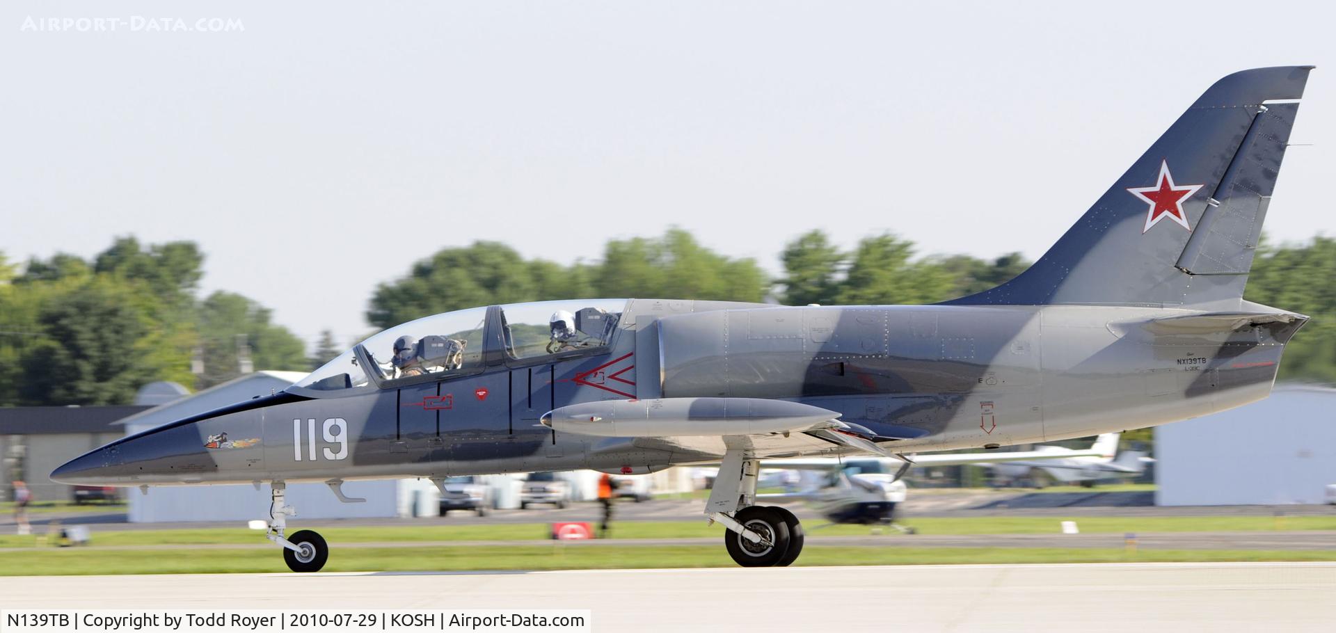 N139TB, 1984 Aero L-39 Albatros C/N 432919, EAA AIRVENTURE 2010