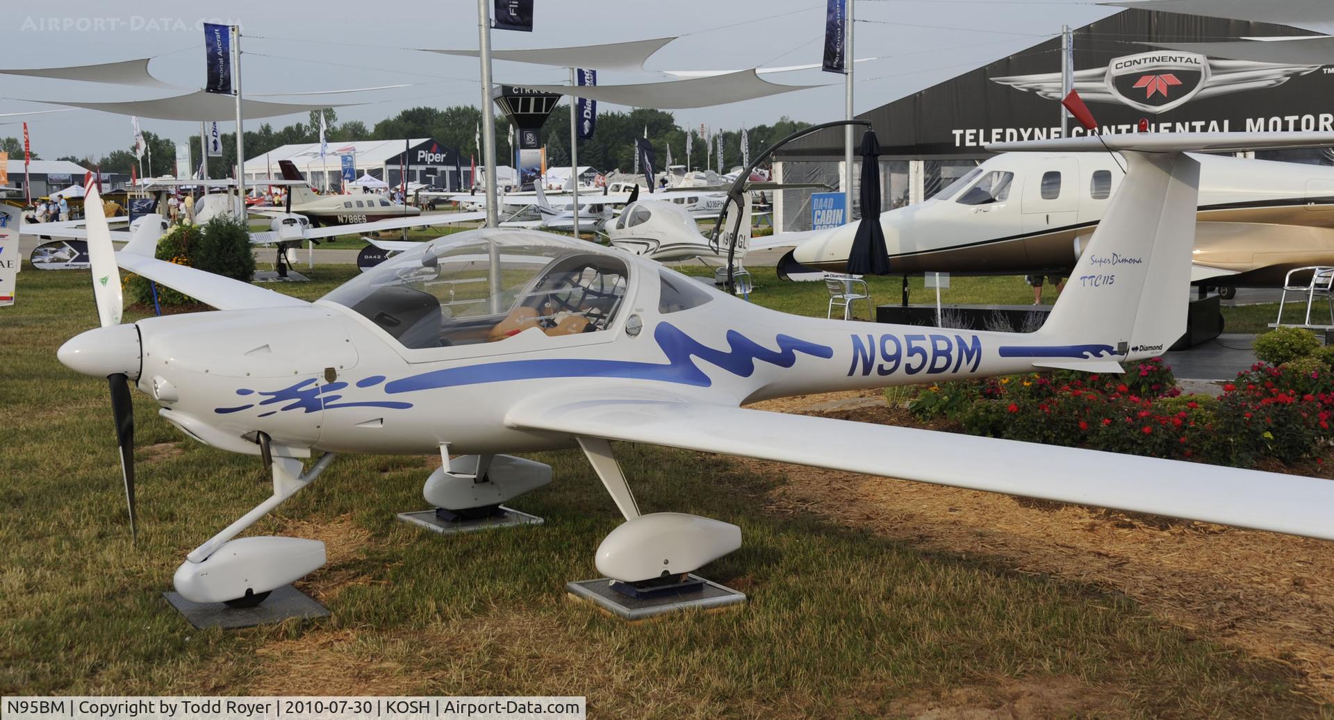N95BM, Diamond HK-36TTC Super Dimona C/N 36.832, EAA AIRVENTURE 2010