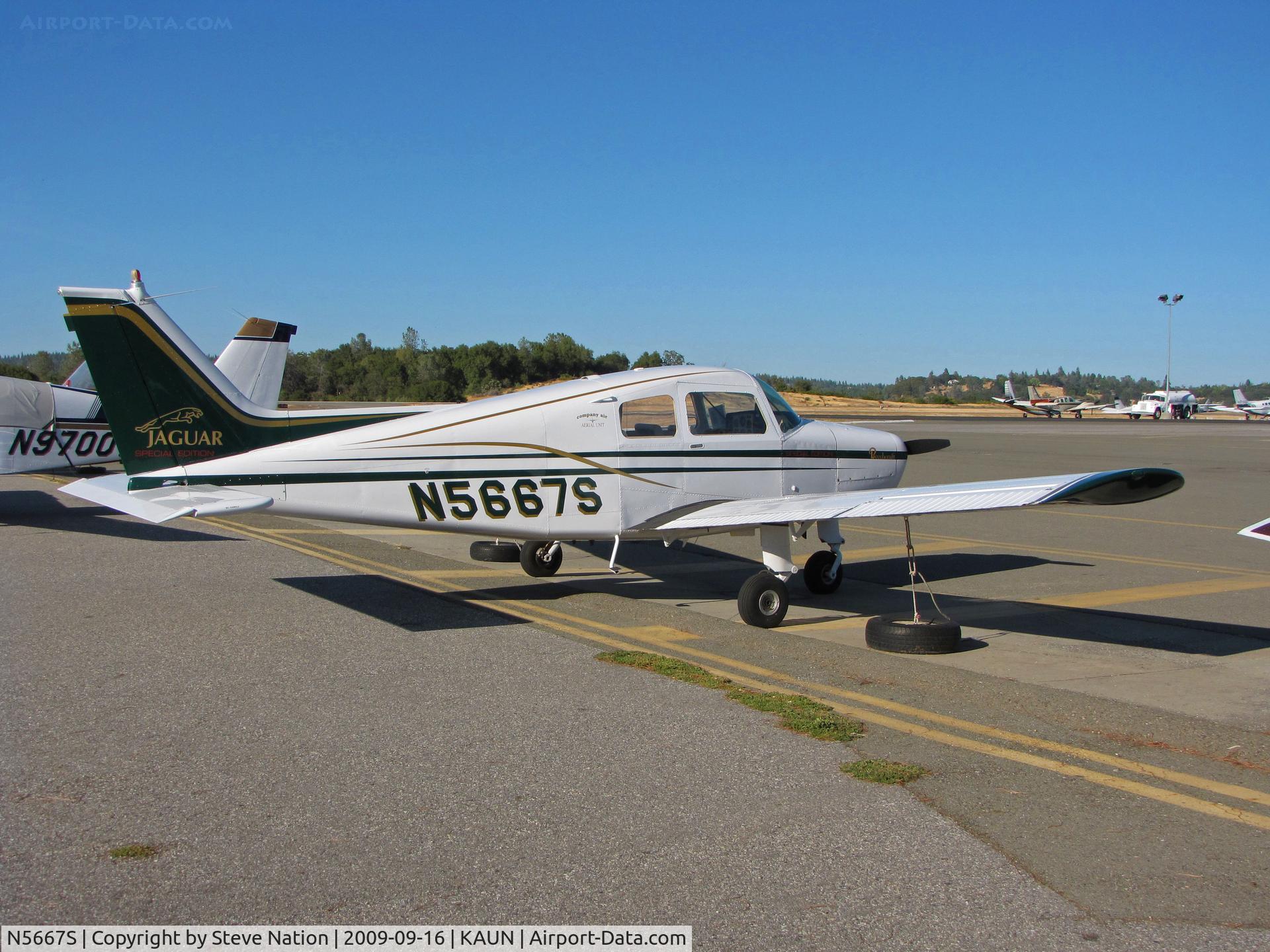 N5667S, 1966 Beech A23-19 C/N MB-106, 1966 Beech A23-19 in new Jaguar colors @ Auburn, CA