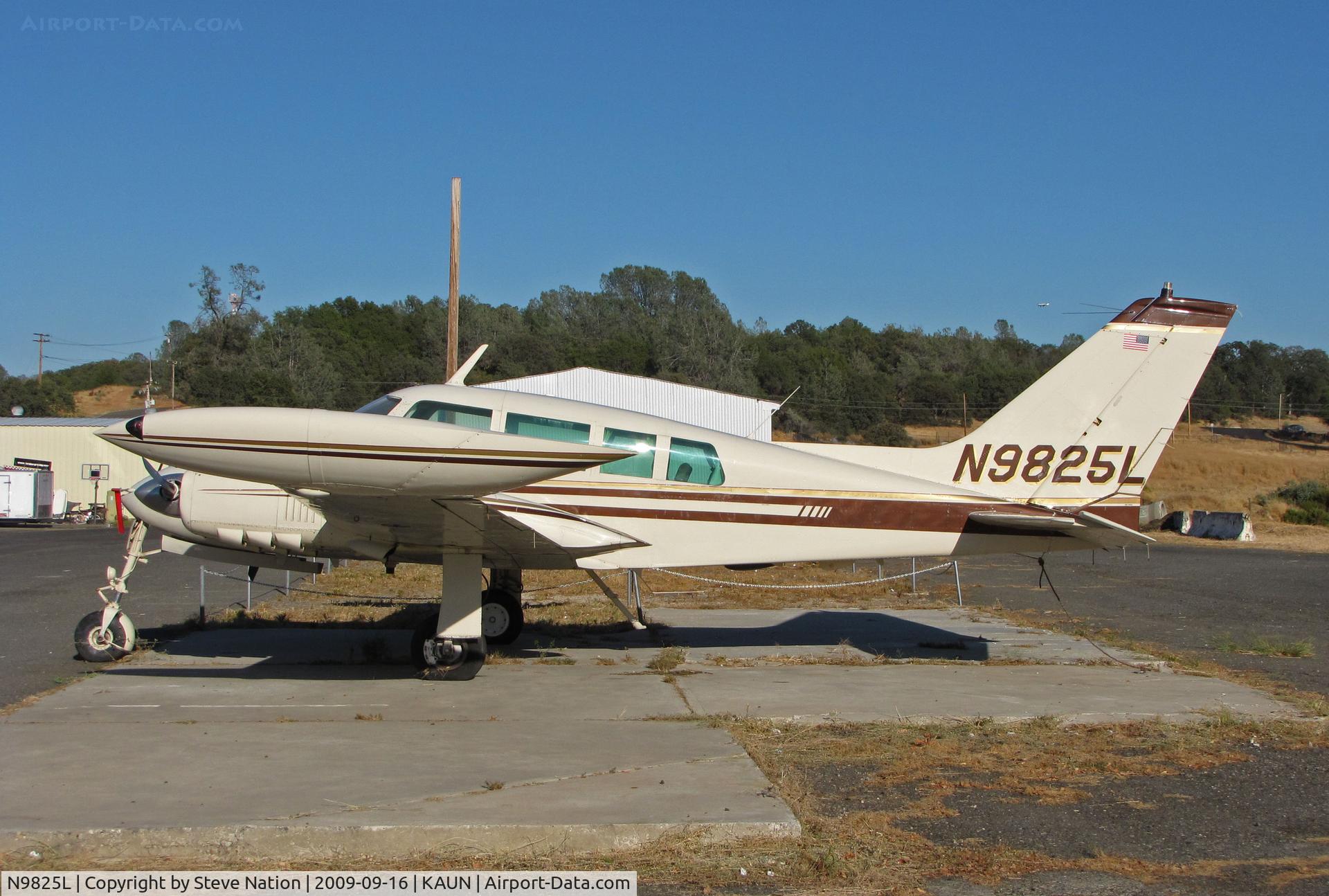 N9825L, 1963 Cessna 320B Skyknight C/N 320B0025, 1963 Cessna 320 in later afternoon sun @ Auburn, CA