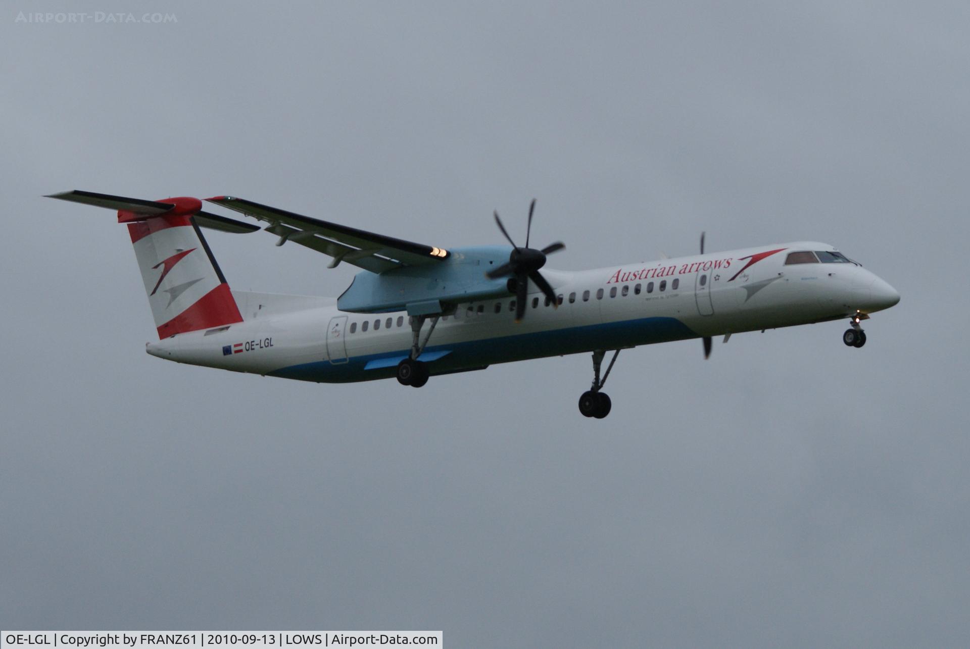 OE-LGL, 2010 De Havilland Canada DHC-8-402Q Dash 8 C/N 4310, Austrian Arrows