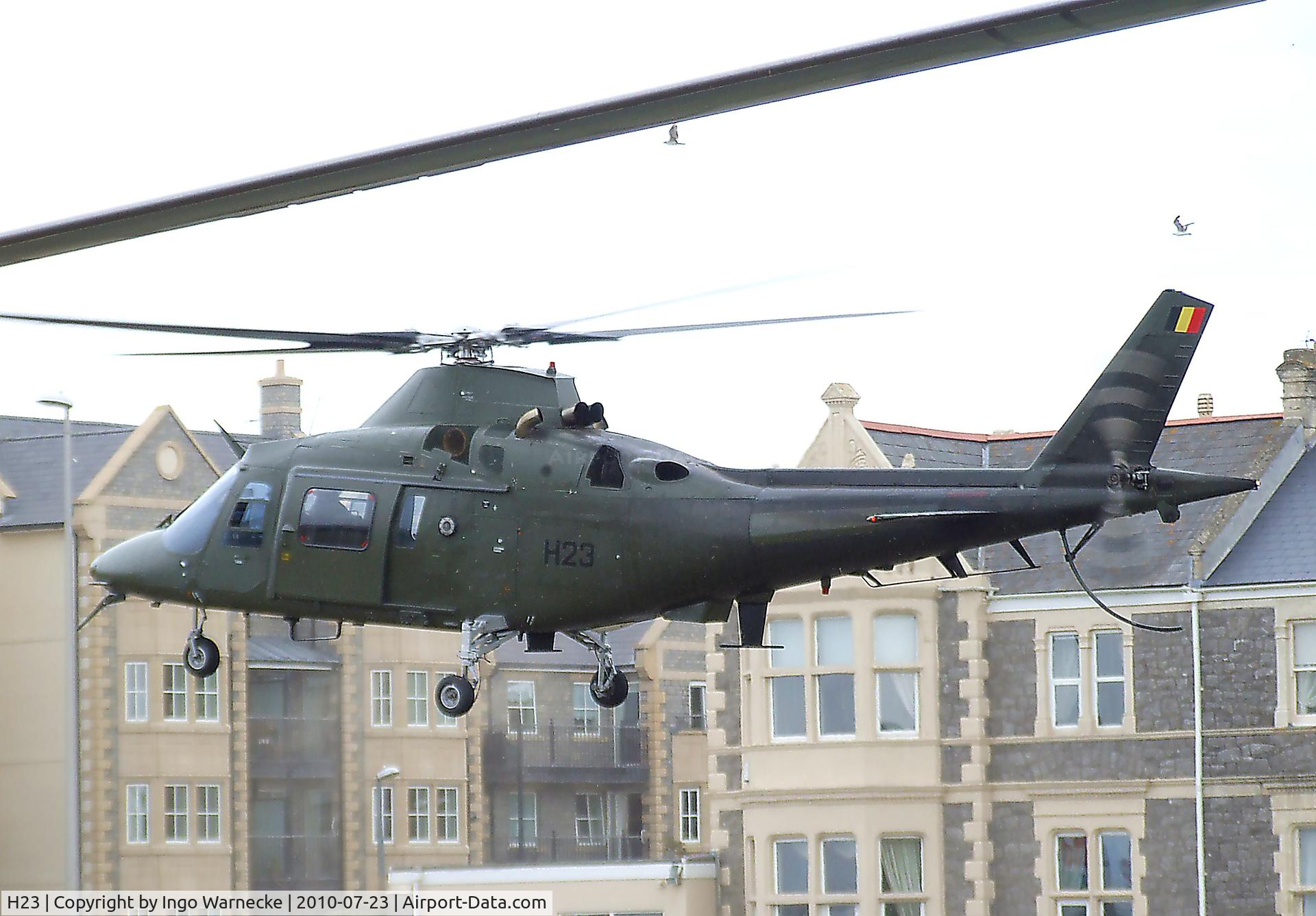 H23, Agusta A-109BA C/N 0323, Agusta A.109BA of the Belgian air force at the 2010 Helidays on the Weston-super-Mare 