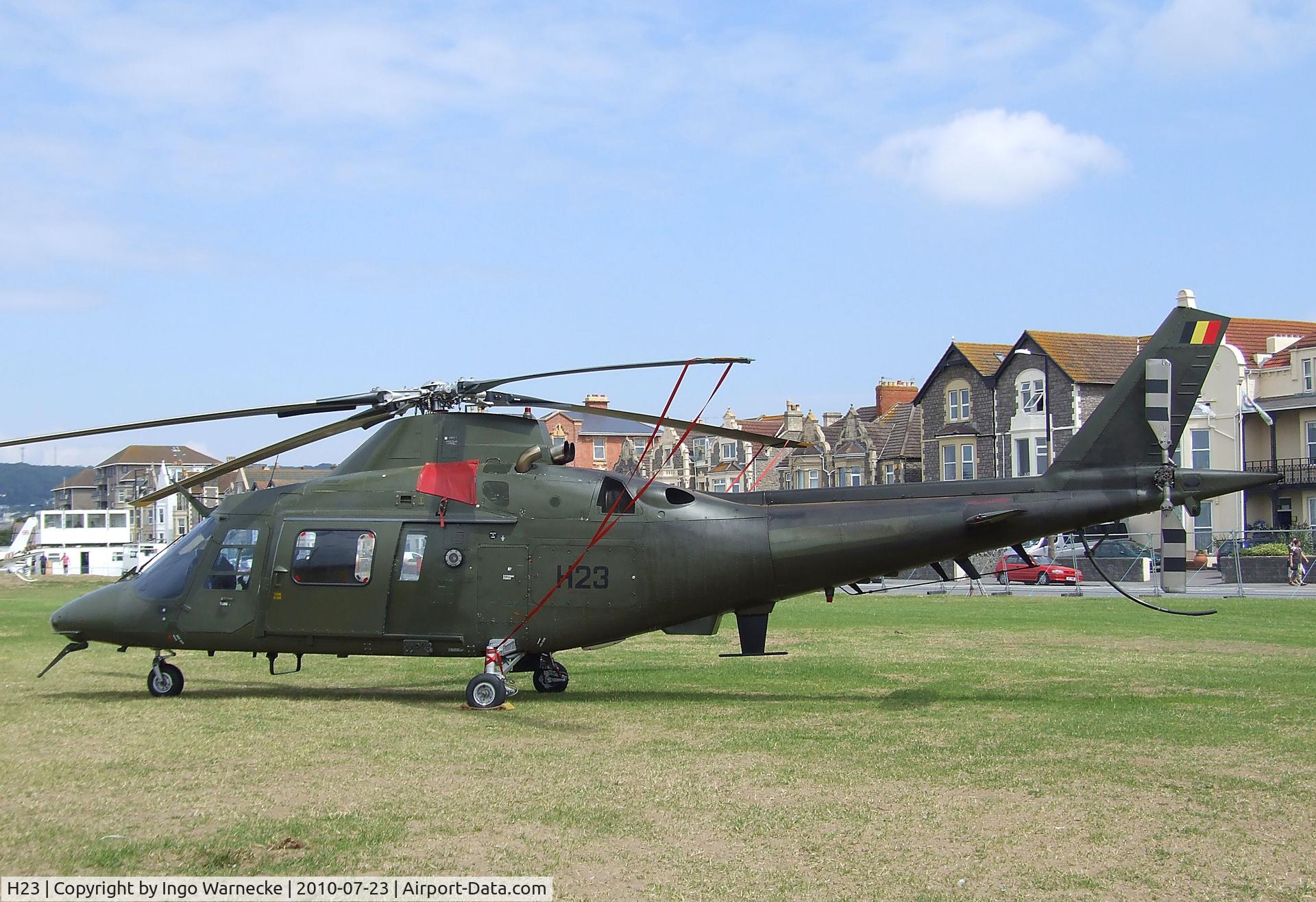 H23, Agusta A-109BA C/N 0323, Agusta A.109BA of the Belgian air force at the 2010 Helidays on the Weston-super-Mare