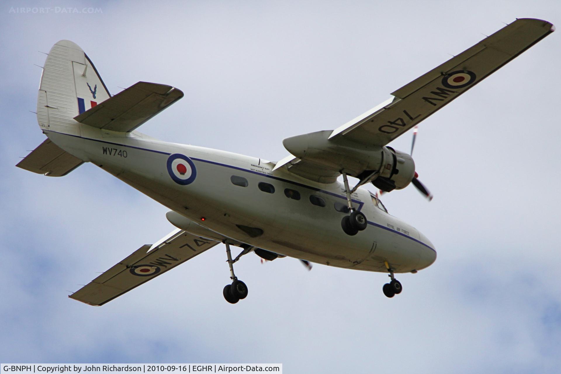 G-BNPH, 1955 Hunting Percival P-66 Pembroke C1 C/N PAC/66/027, Finals into Goodwood for the Revival Meeting