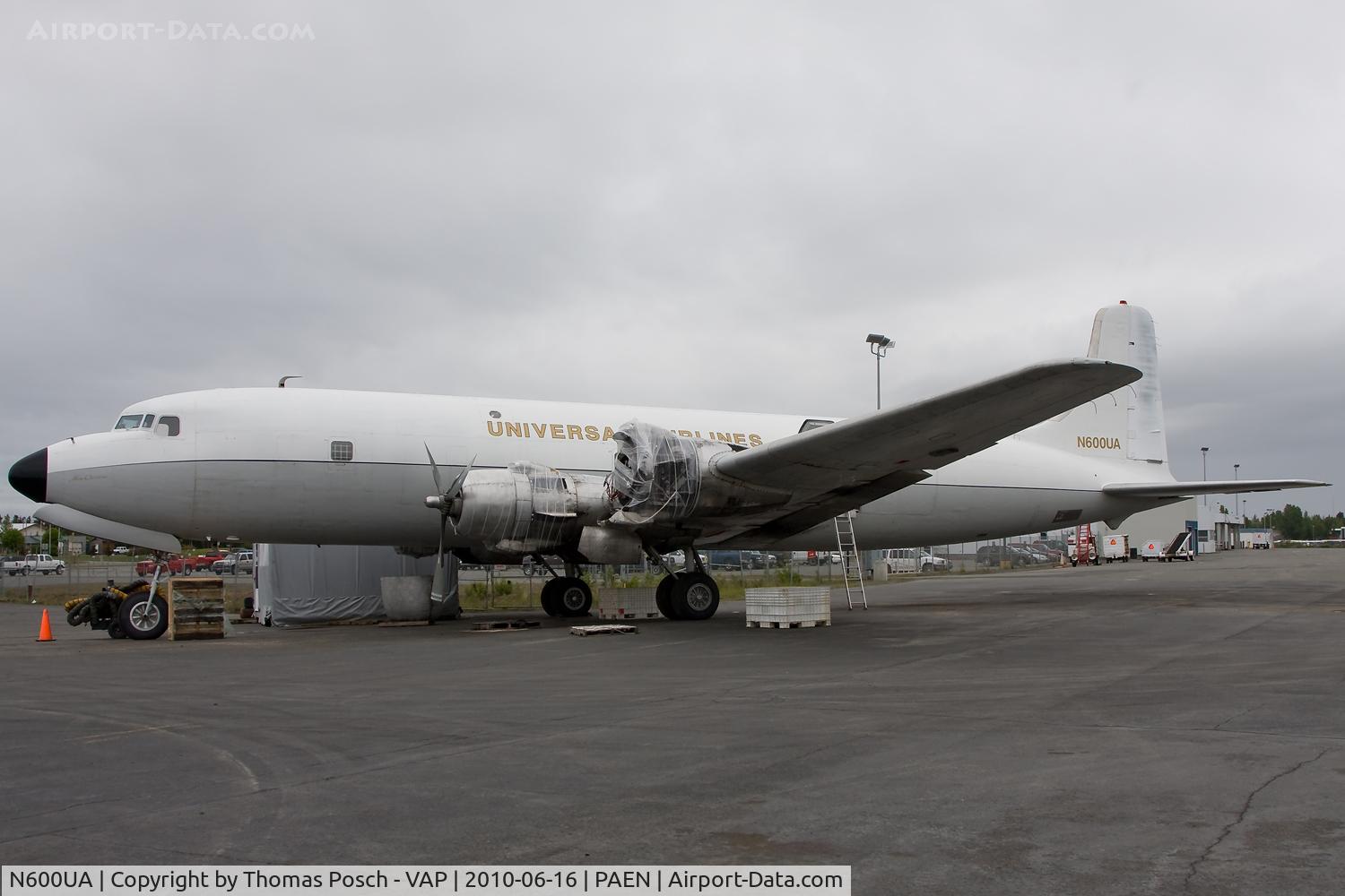 N600UA, 1956 Douglas DC-6BF C/N 44894, Universal Airlines