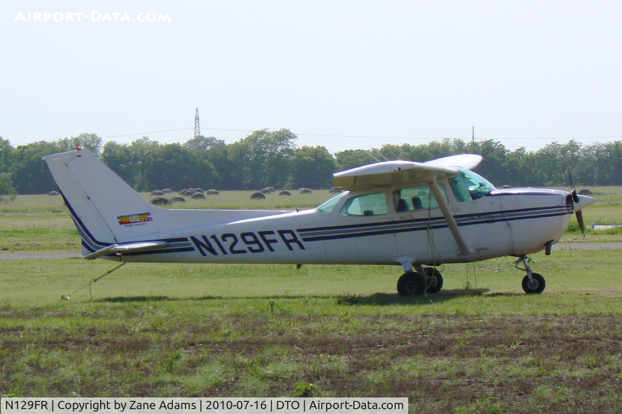 N129FR, 1981 Cessna 172P C/N 17275338, At Denton Municipal