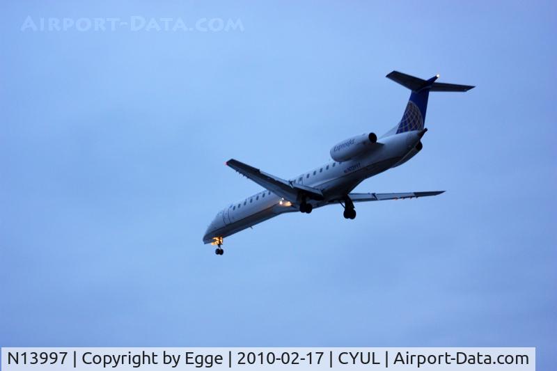 N13997, 2000 Embraer ERJ-145LR (EMB-145LR) C/N 145298, Express Jet
