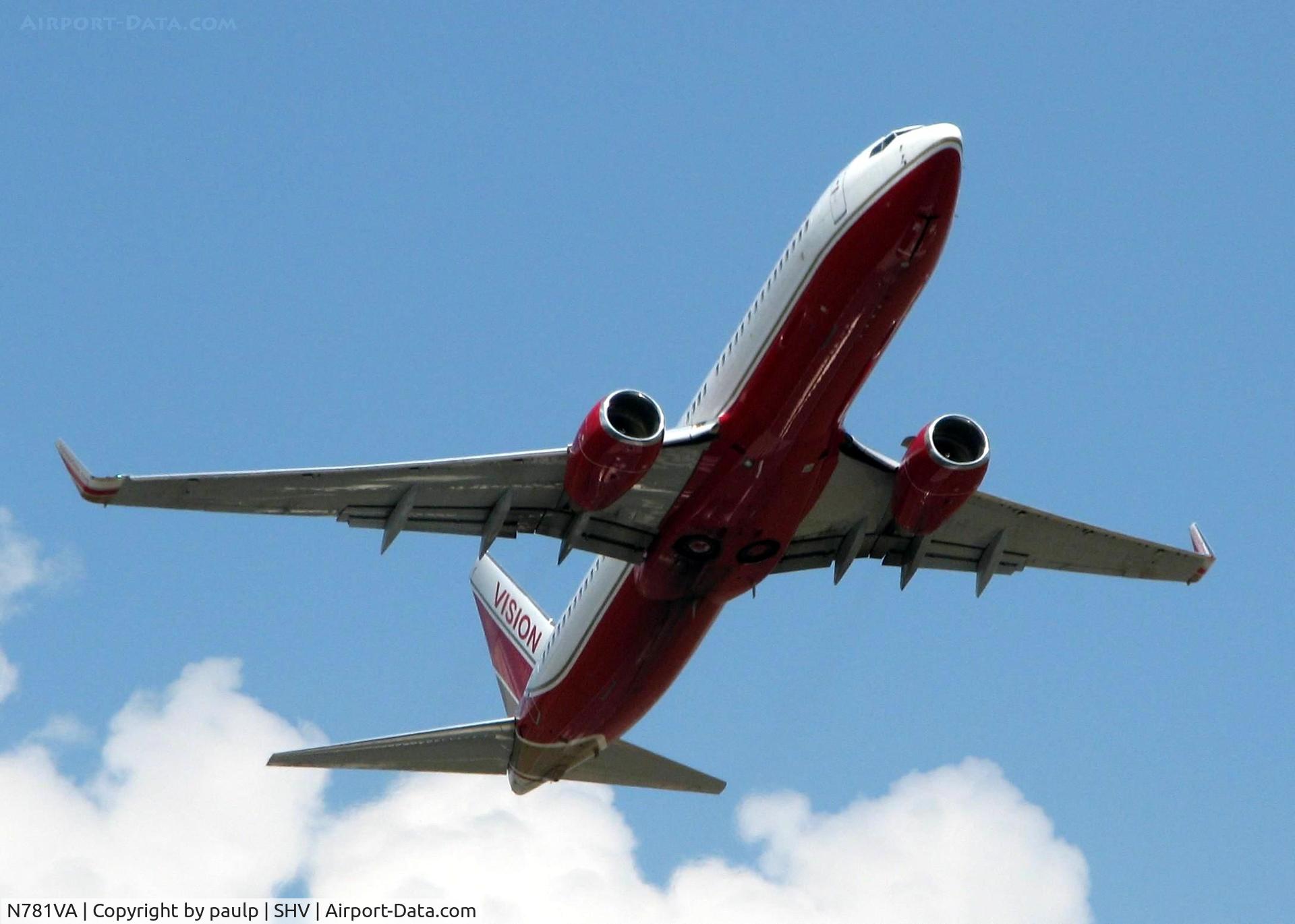N781VA, 1998 Boeing 737-8Q8 C/N 28214, Off of runway 14 at Shreveport Regional.