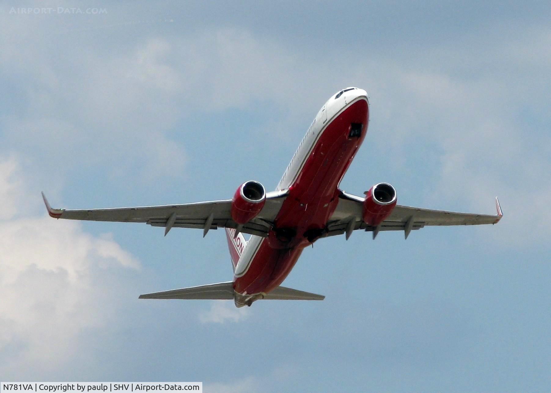 N781VA, 1998 Boeing 737-8Q8 C/N 28214, Off of runway 14 at Shreveport Regional.