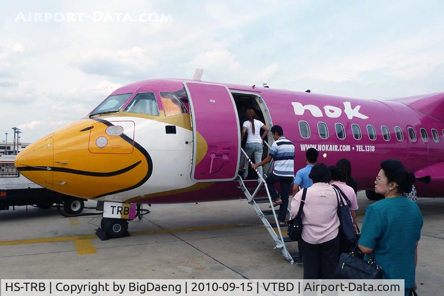 HS-TRB, 1990 ATR 72-201 C/N 167, Boarding passengers before bounding for Nakhon Phanom (VTUW) on flight DD9520
