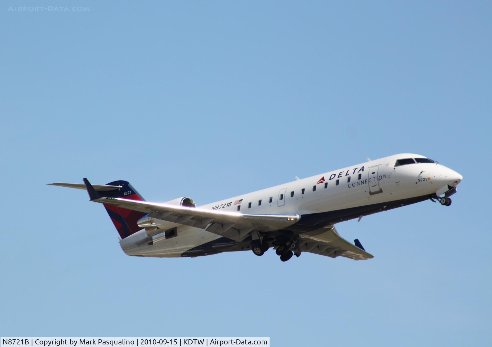 N8721B, 2002 Canadair CRJ-440 (CL-600-2B19) Regional Jet C/N 7721, CL-600-2B19