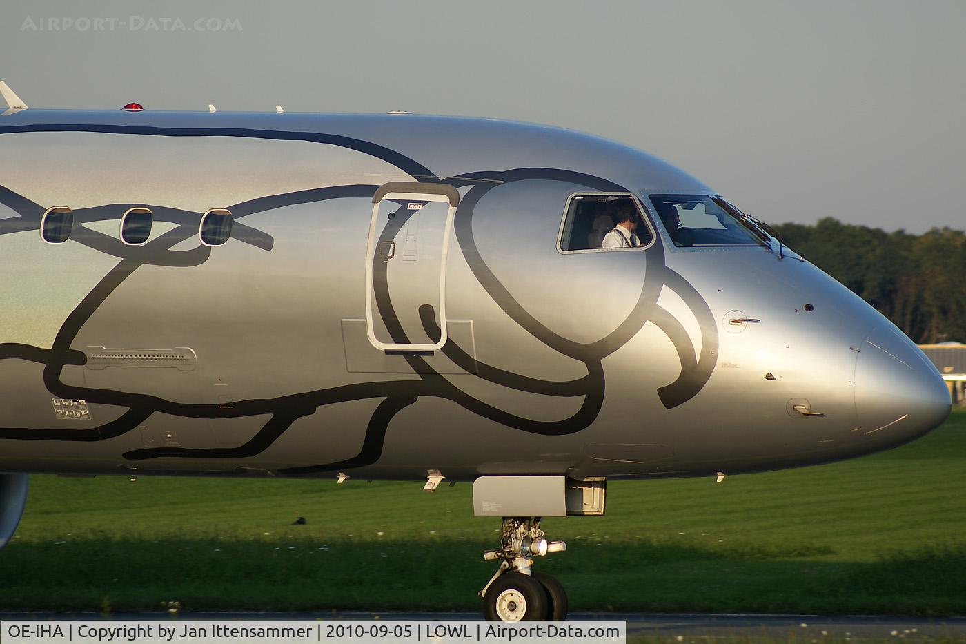 OE-IHA, 2009 Embraer 190LR (ERJ-190-100LR) C/N 19000285, Niki @ LOWL